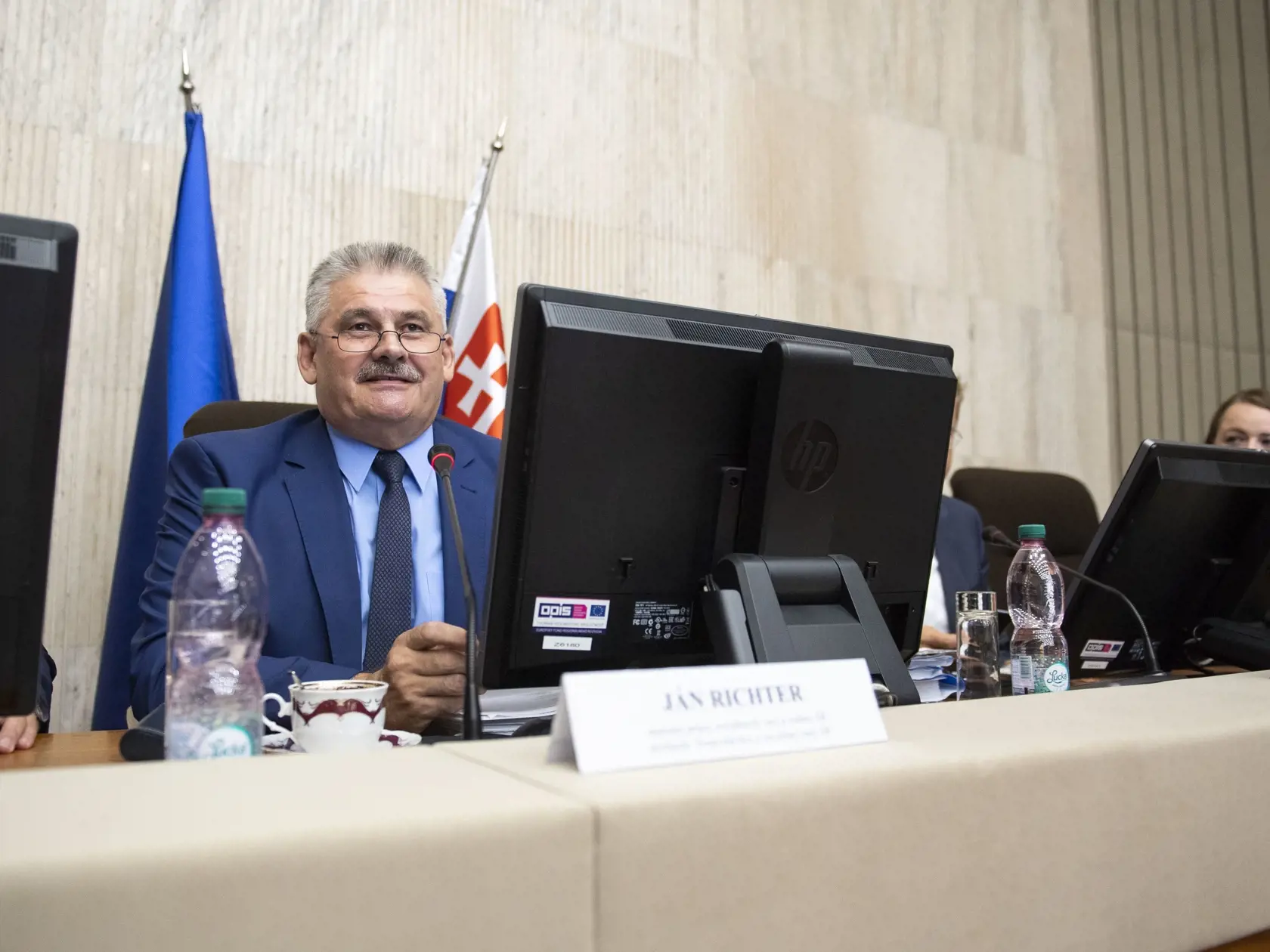 Minister práce, sociálnych vecí a rodiny Ján Richter počas rokovania Hospodárskej a sociálnej rady SR v Bratislave 20. augusta. Foto: tasr