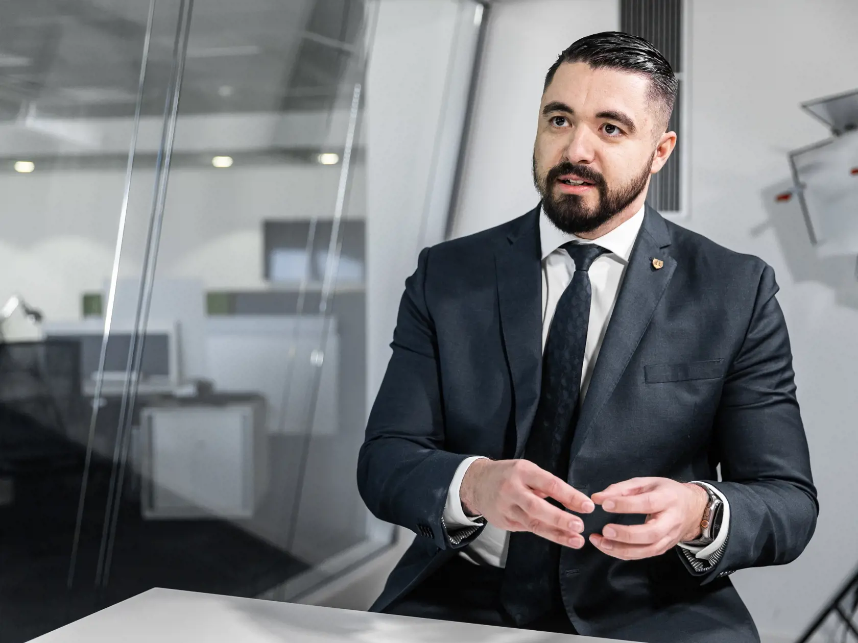 Pavol Gašpar. Bývalý vyšší súdny úradník, neskôr advokát, teraz štátny tajomník ministerstva spravodlivosti.