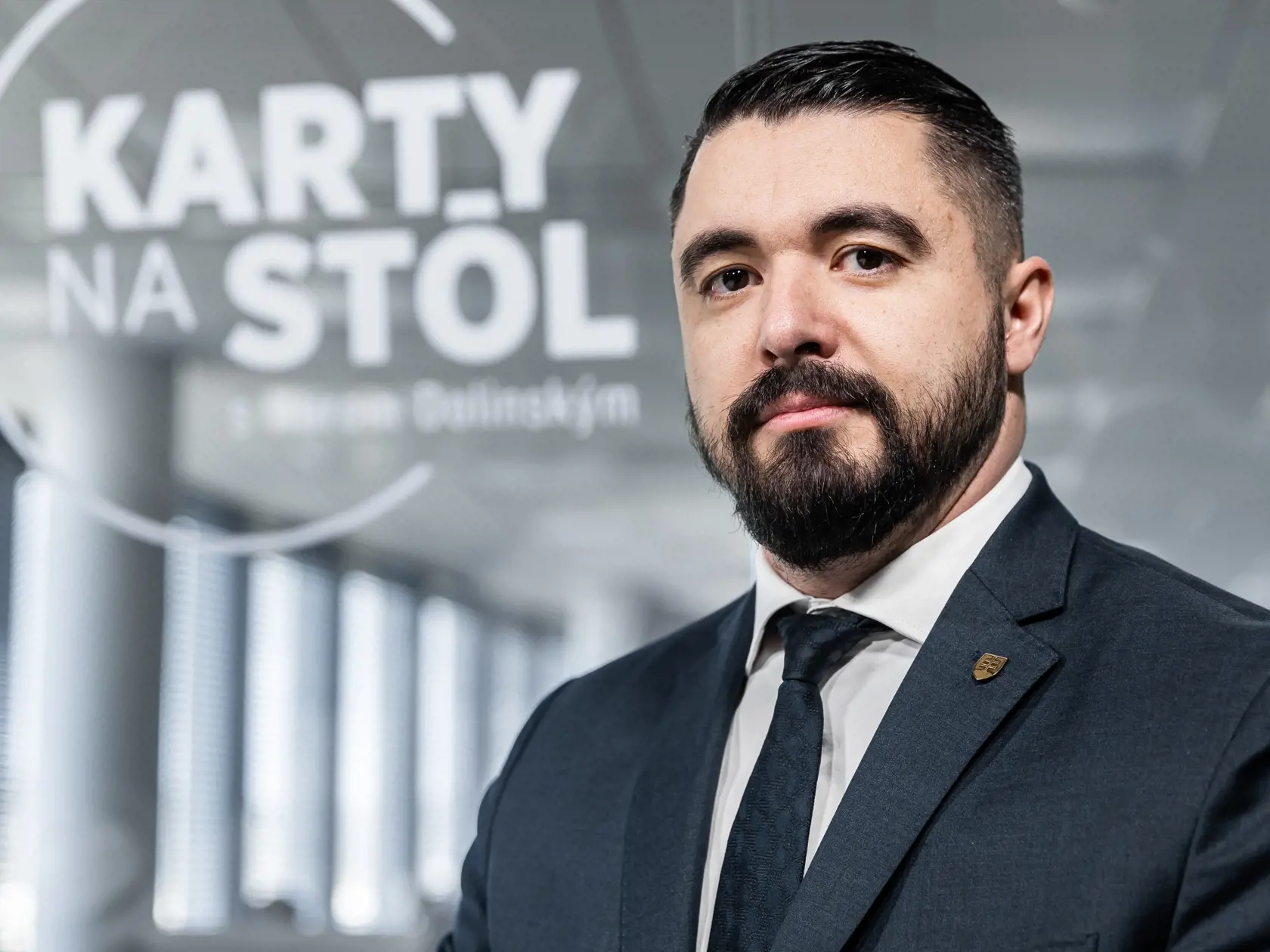 Pavol Gašpar ako hosť diskusnej relácie Karty na stôl.