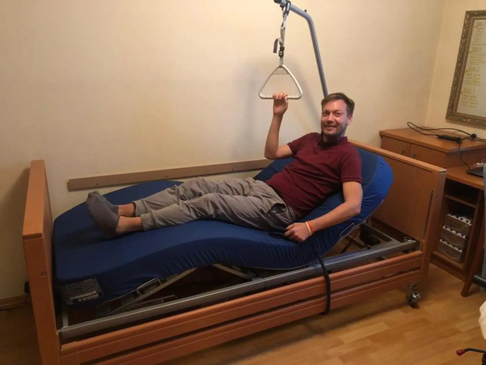Tridsaťsedemročný Čech Martin Přecechtěl, ktorý trpel nevyliečiteľnou chorobou amyotrofická laterálna skleróza (ALS), zomrel v utorok 29. júna ráno vo Švajčiarsku, kde sa rozhodol podstúpiť asistovanú samovraždu.