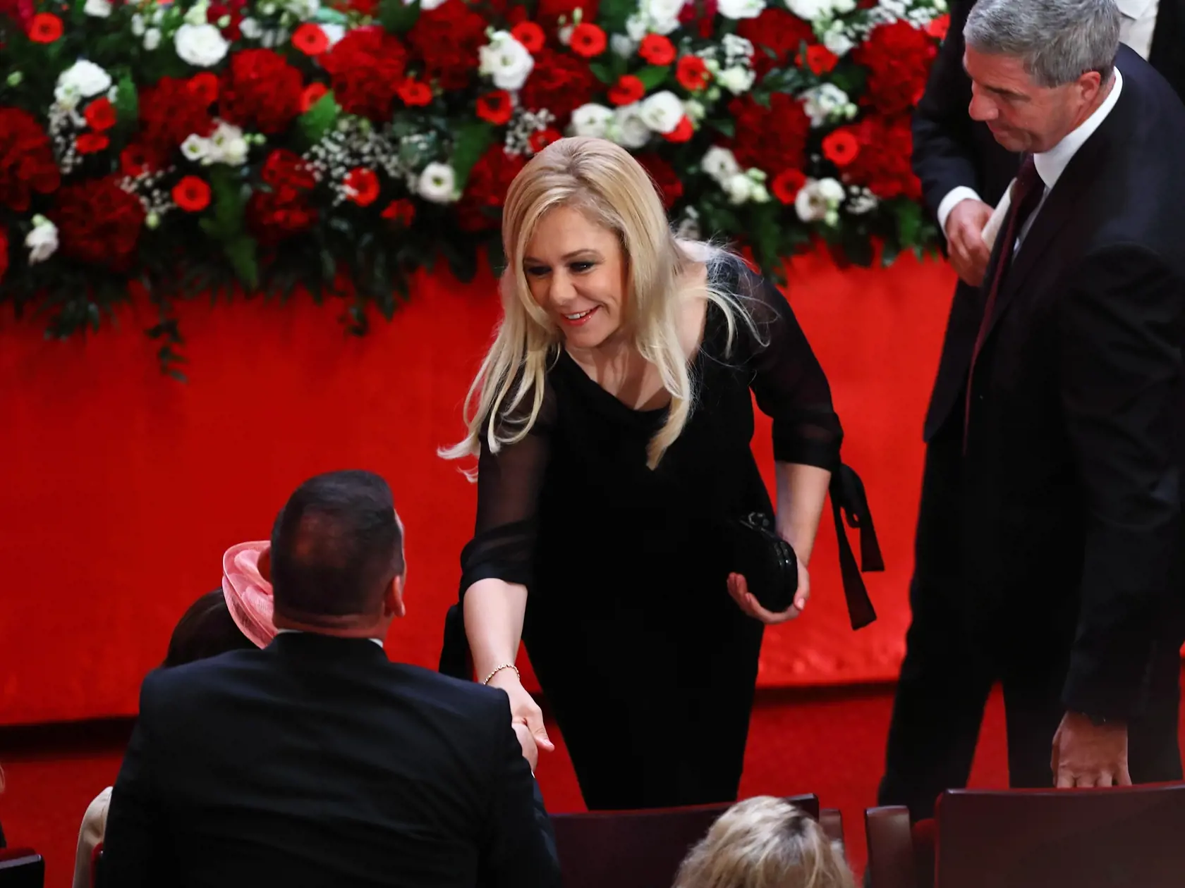 Na snímke slávnostná schôdza NRSR v Redute, kde Zuzana Čaputová zložila sľub do rúk predsedu Ústavného súdu SR Ivanovi Fiačanovi. 
