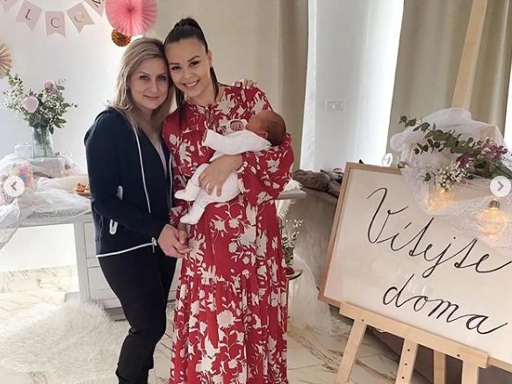Bagárová mala doma pripravené nádherné privítanie, keď prišla s dcérkou Rumiou z pôrodnice domov.