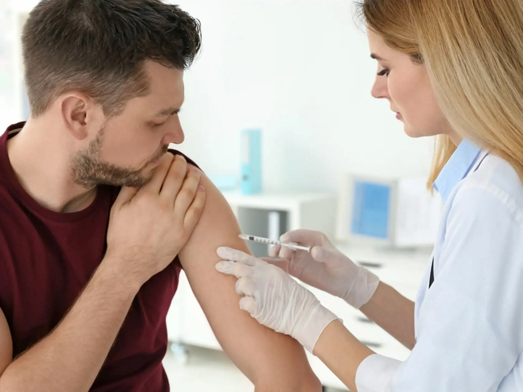 Očkujte sa:
...proti žltačke typu A a B. Môžete predísť nebezpečnej nákaze, ktorá by mohla pečeň natrvalo poškodiť.