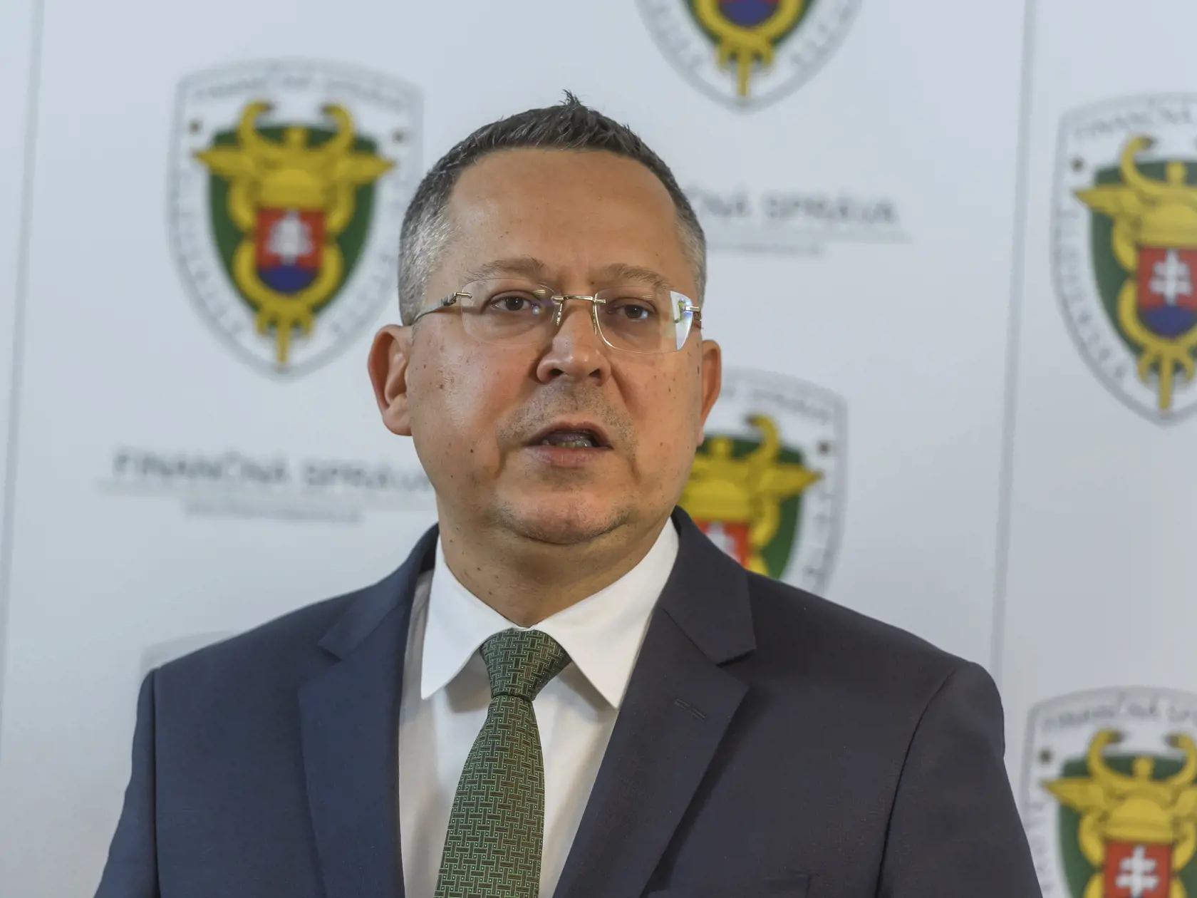 Na snímke minister financií SR Ladislav Kamenický (Smer-SD) počas tlačovej konferencie k novému riaditeľovi Finančnej správy (FS) SR v Bratislave 18. decembra 2023. FOTO TASR - Jaroslav Novák