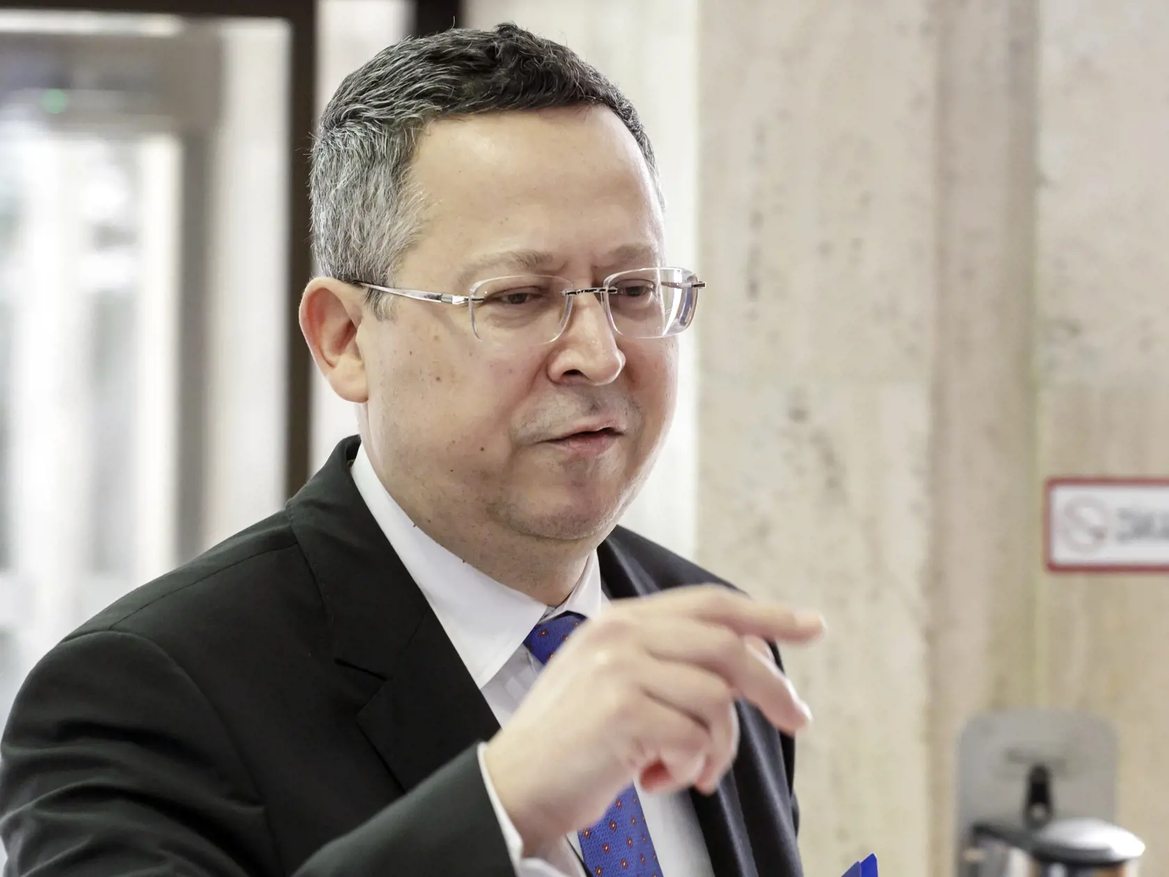 Na snímke minister financií SR Ladislav Kamenický (Smer-SD) prichádza na 15. rokovanie vlády SR v Bratislave 6. februára 2024. FOTO TASR - Dano Veselský