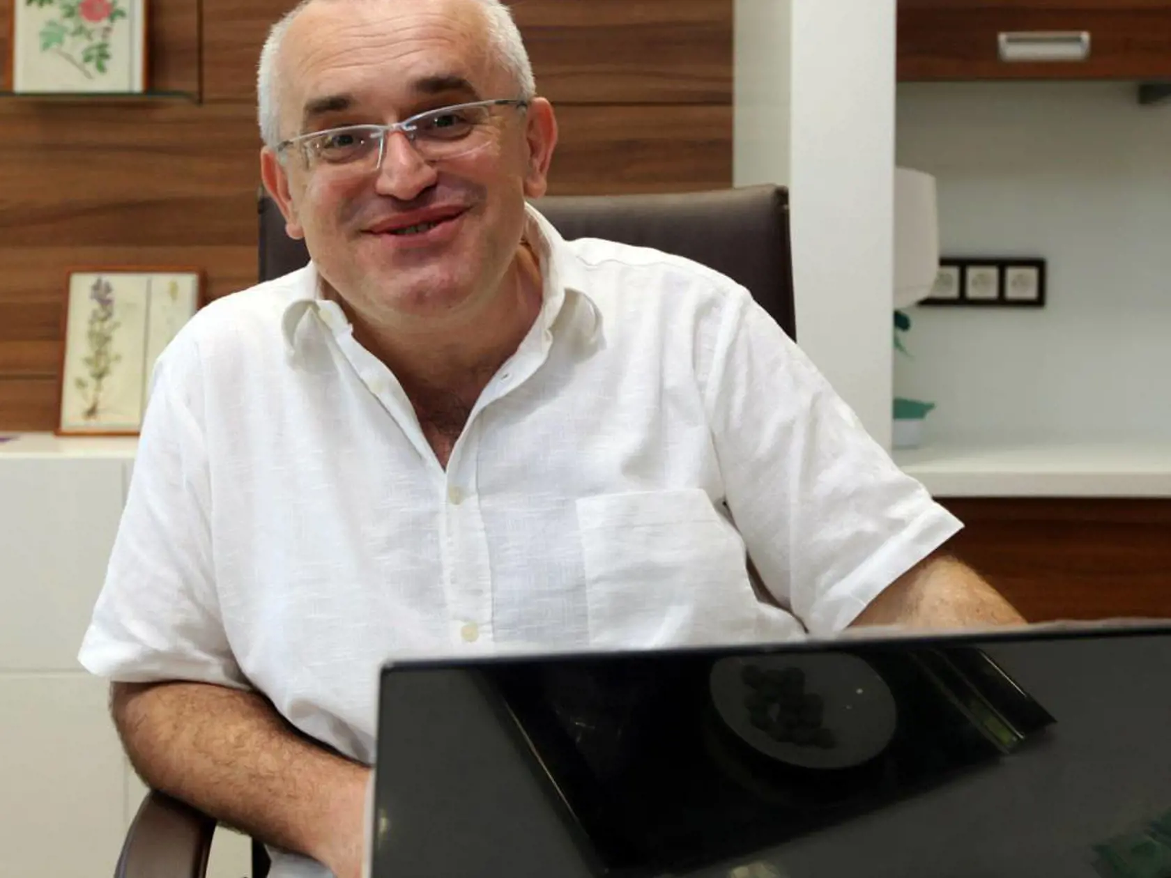 Leoš Středa bol známy český lekár a podnikateľ.