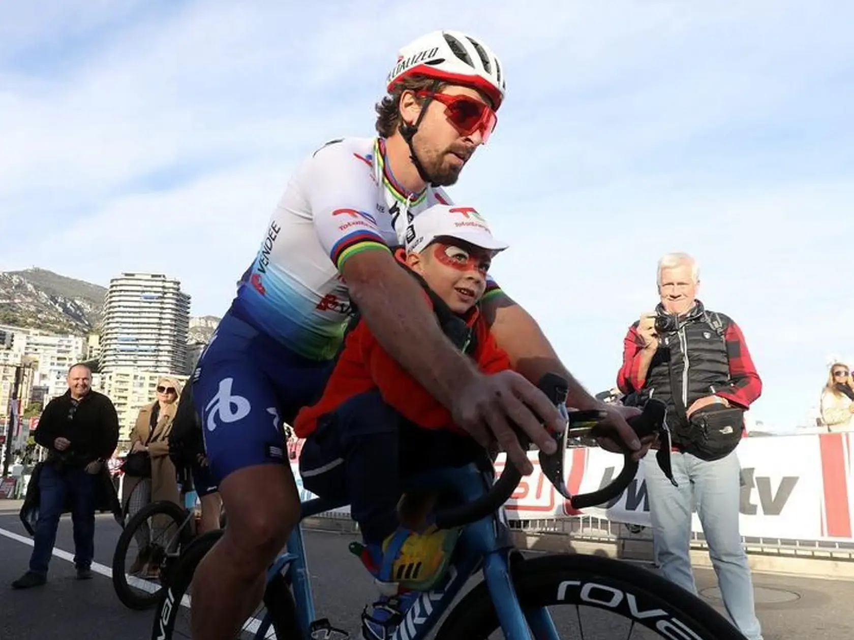 Sagan vedie malého Marlona aj k cyklistike, hoci tvrdí, že sa každú chvíľu venuje inému športu.