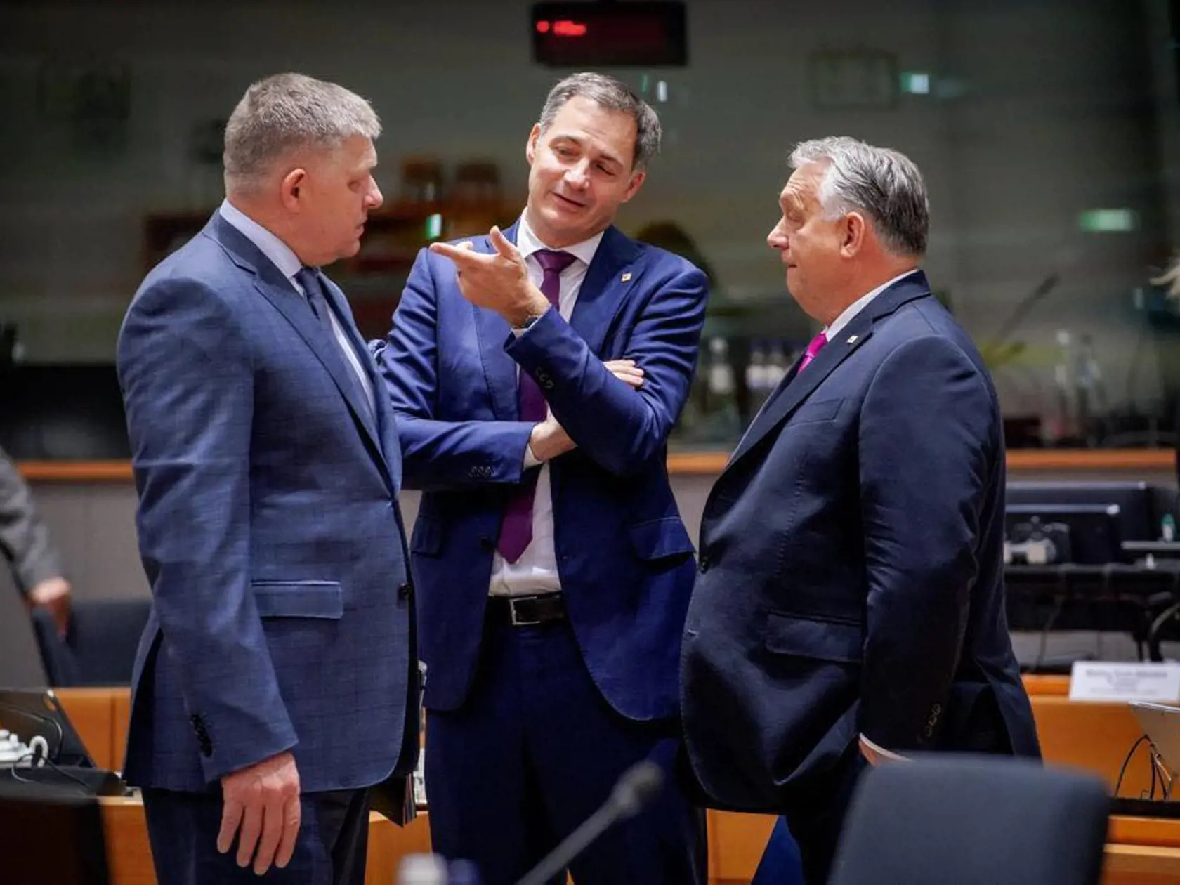 Zasadnutí Európskej rady, ktoré sa konajú 26. a 27. októbra 2023, sa zúčastnil aj Robert Fico.