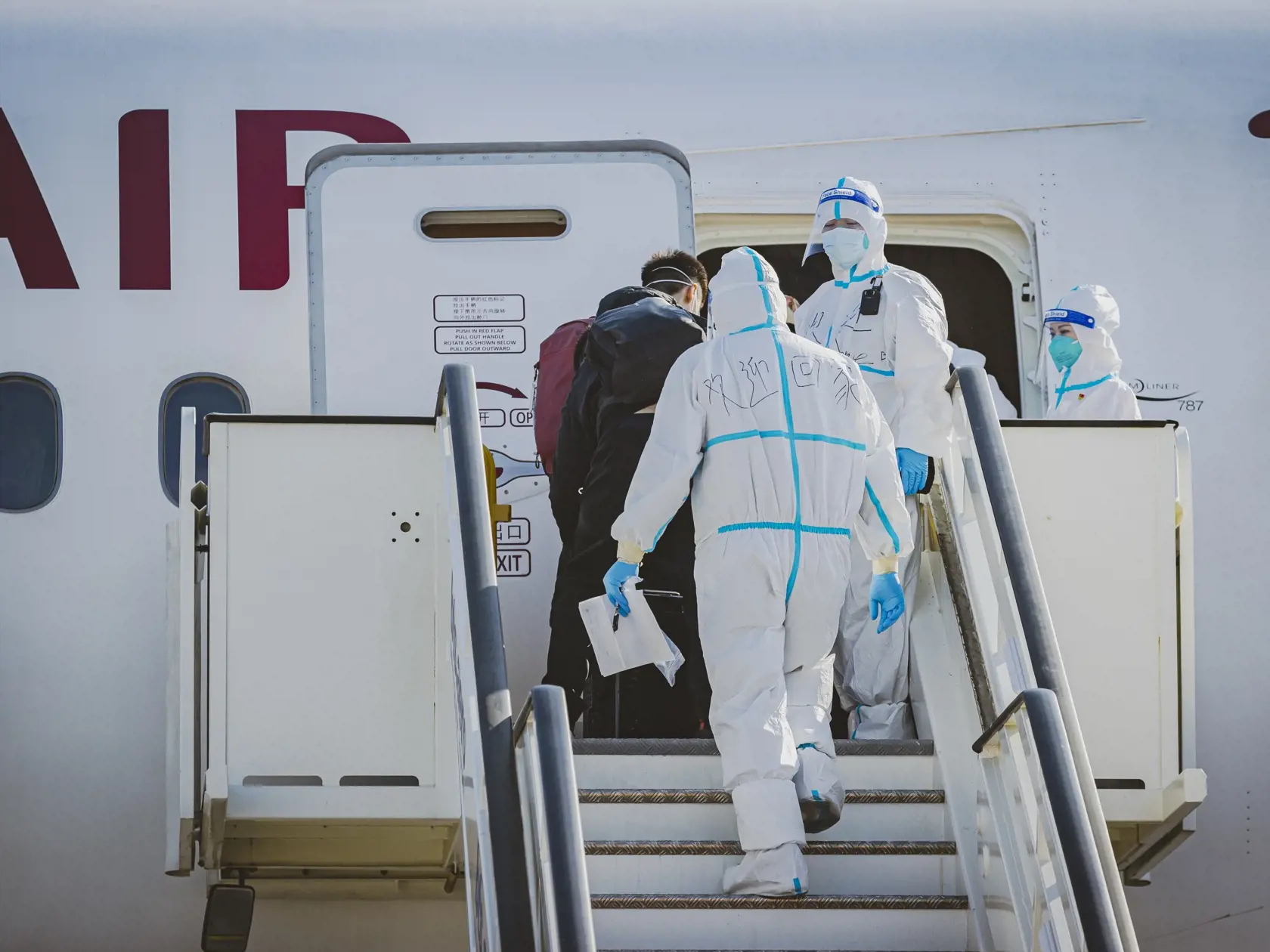 Z bratislavského letiska M.R. Štefánika odletel do Šanghaja vo štvrtok 10.3.2022 repatriačný let spoločnosti Juneyao Air s 262 pasažiermi, ktorí utiekli pred vojenským konfliktom na Ukrajine.