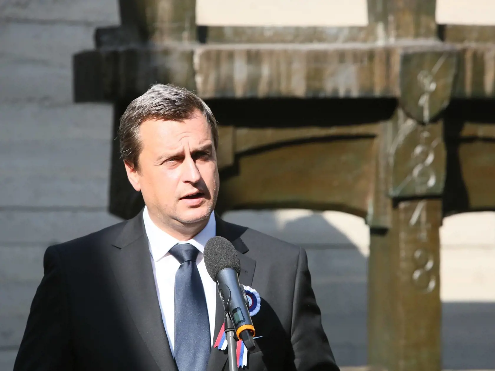 Andrej Danko podľa oficiálneho stanoviska neutajil svoju rigoróznu prácu.