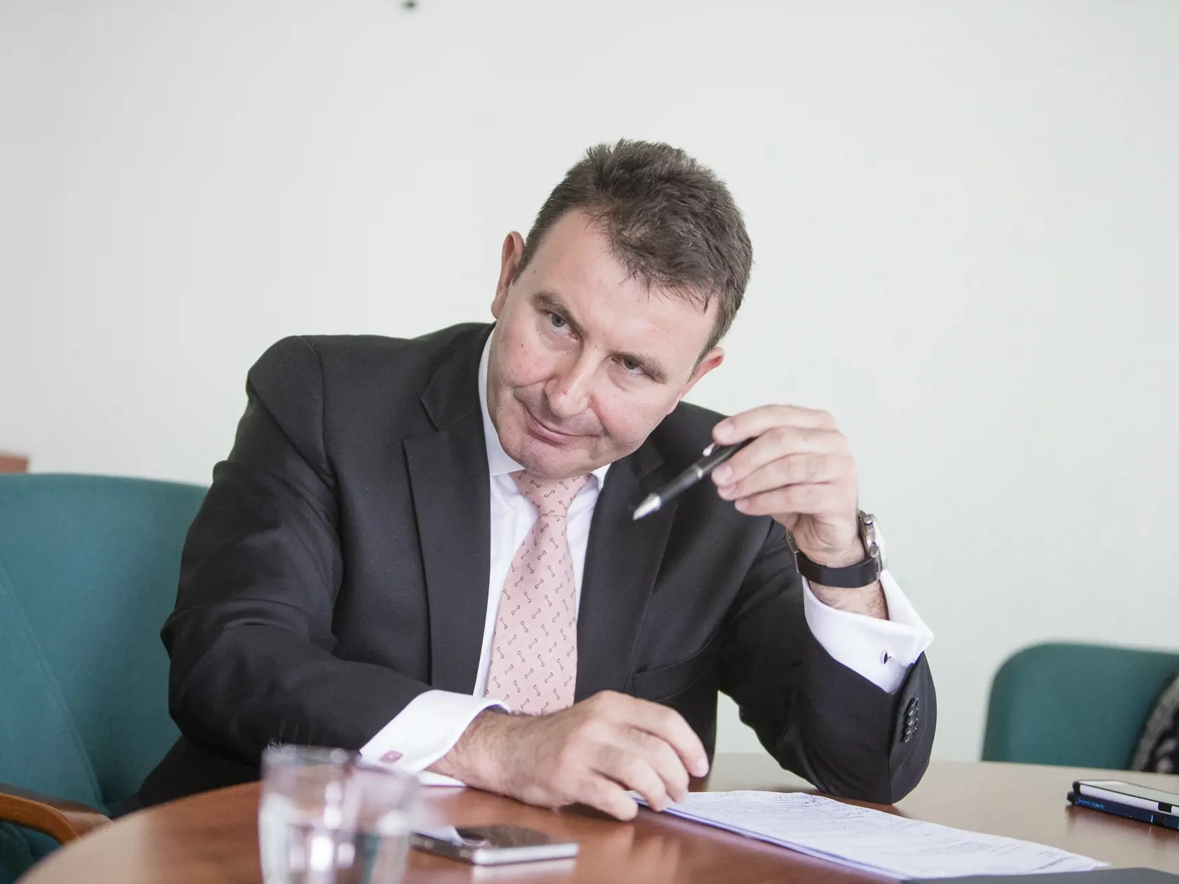 Exšéf Finančnej správy František Imrecze mal hovoriť o úplatkoch na úrade.