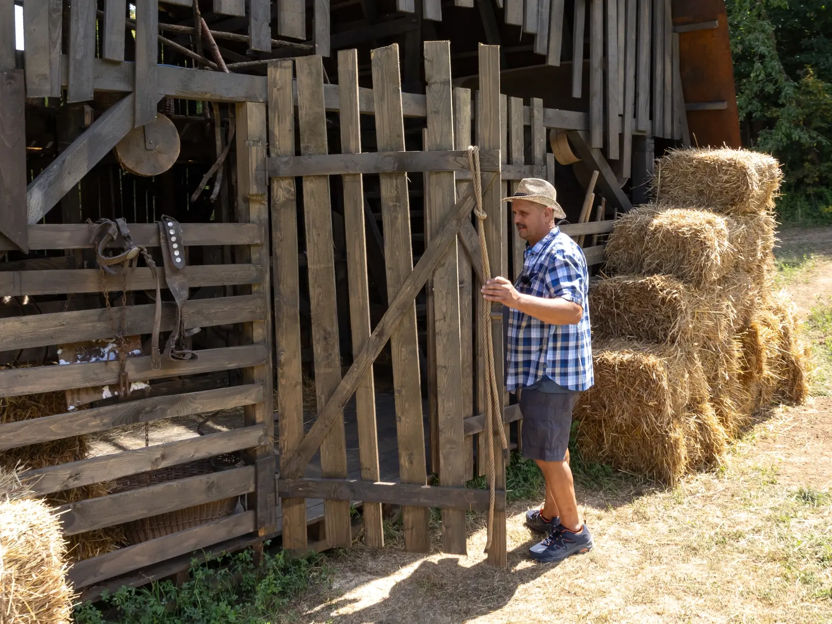 Realityshow Farma - 16. Ročník obľúbenej sútaže televízie Markíza sa bude odohrávať nedaľeko obce Modrová. Na snímke je farmár Martin Bagár.
