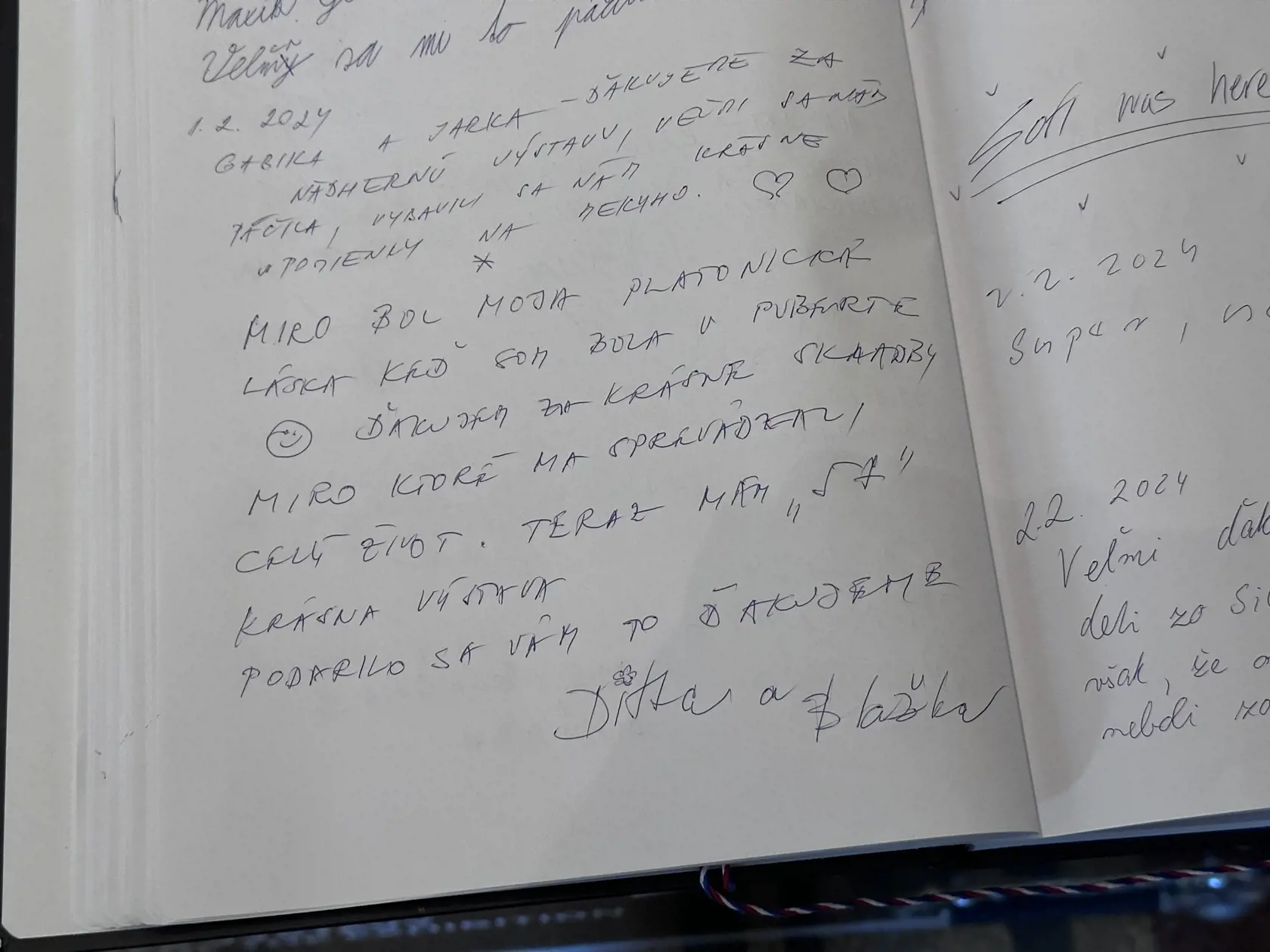 Odkazy návštevníkov výstavy v Košiciach pre Mekyho v kronike.