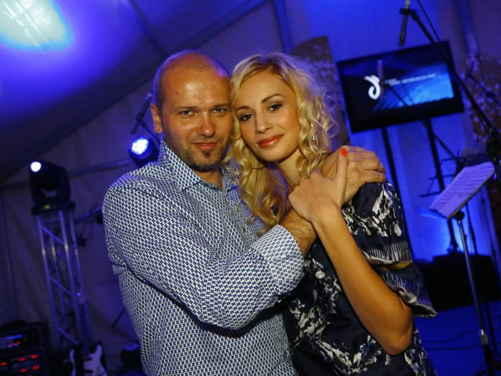 Mária pochádza z katolíckej rodiny. Jej vzťah s Mariánom bralo okolie ťažko.