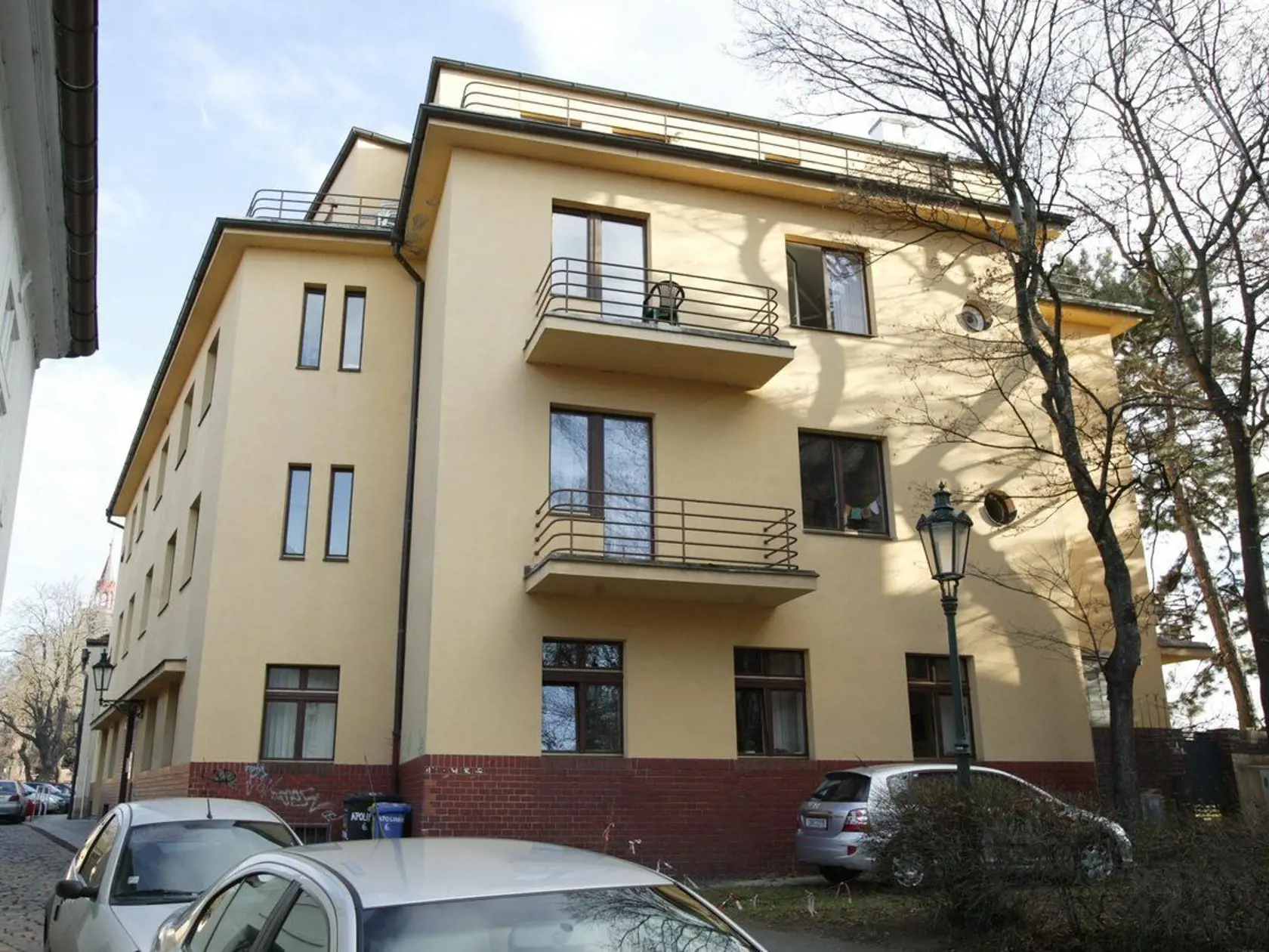 Artur Štaidl zdedil byt v Apolinářskej ulici v Prahe po otcovi Ladislavovi Štaidlovi.