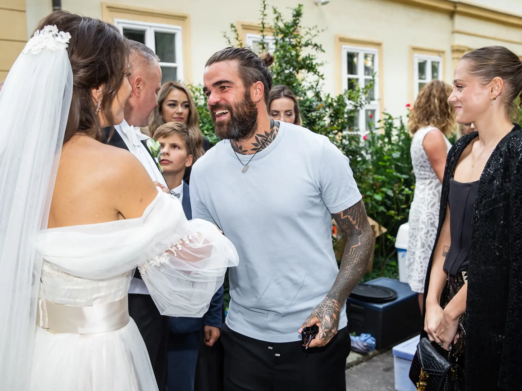 Svadba Juraja Drobu a Miroslavy Valovičovej v Bratislave. Na snímke je  Filip Šebo, Juraj Droba, Miroslava Valovičová a Emma Drobná.