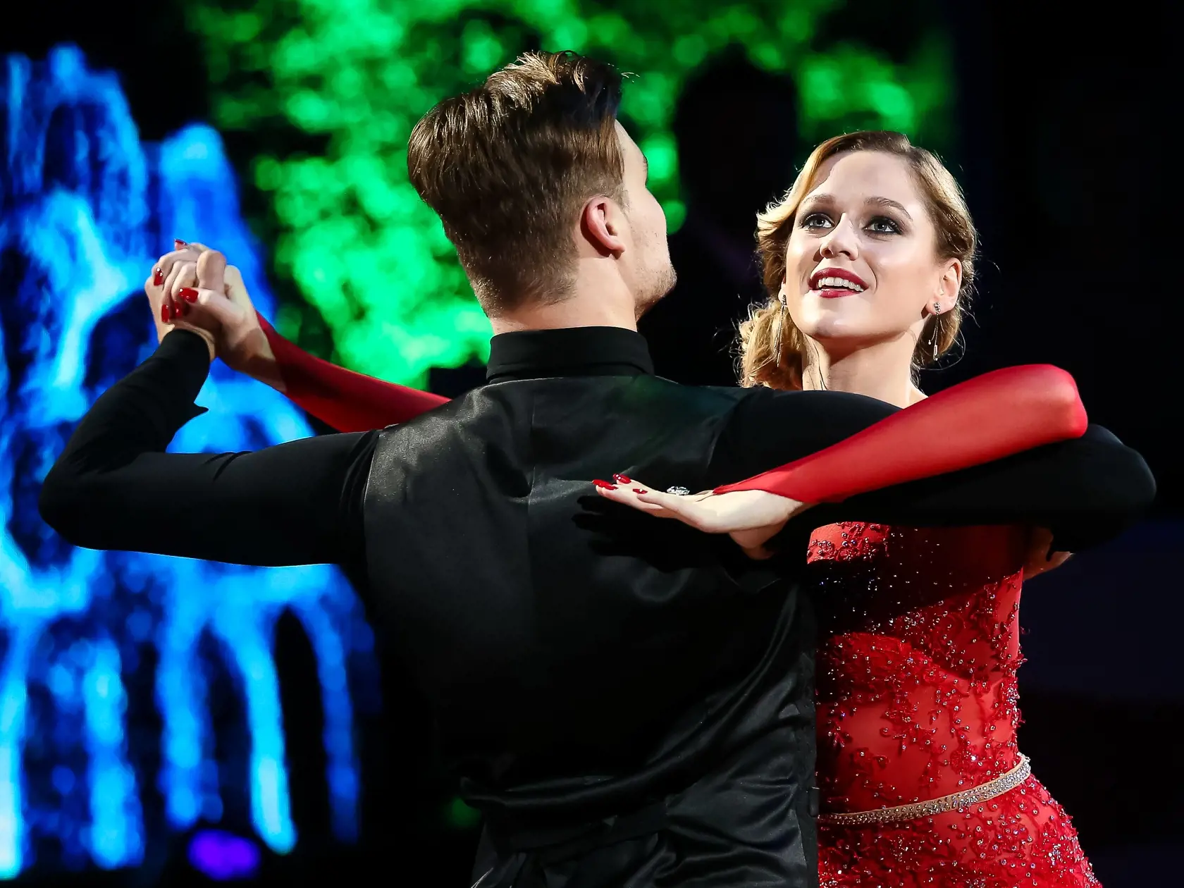 8.kolo natáčania tanečnej súťaže celebrít Let´s Dance 2017 v Bratislavskej Inchebe. Na snímke Emma Drobná a Filip Buránsky