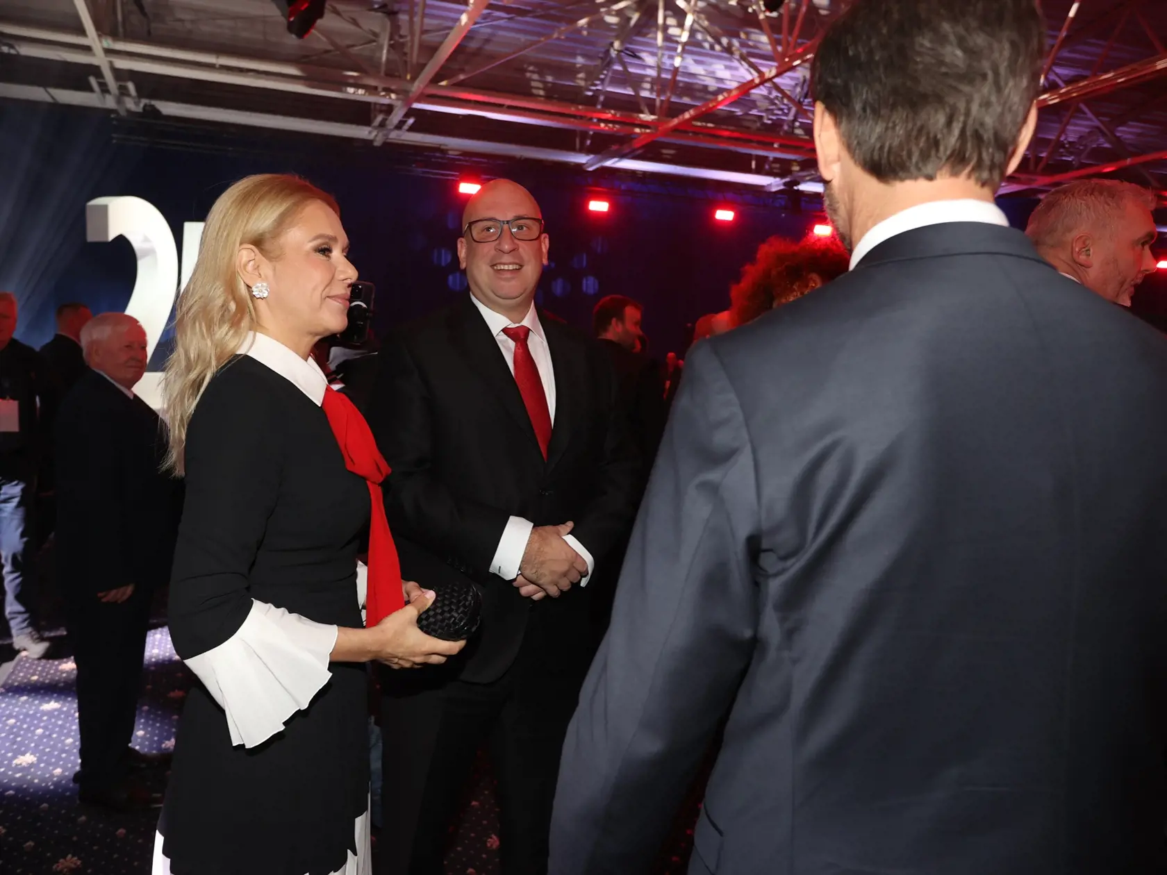Denisa Saková (Smer) a Jozef Ráž mladší (Smer) na oslavách strany Smer.