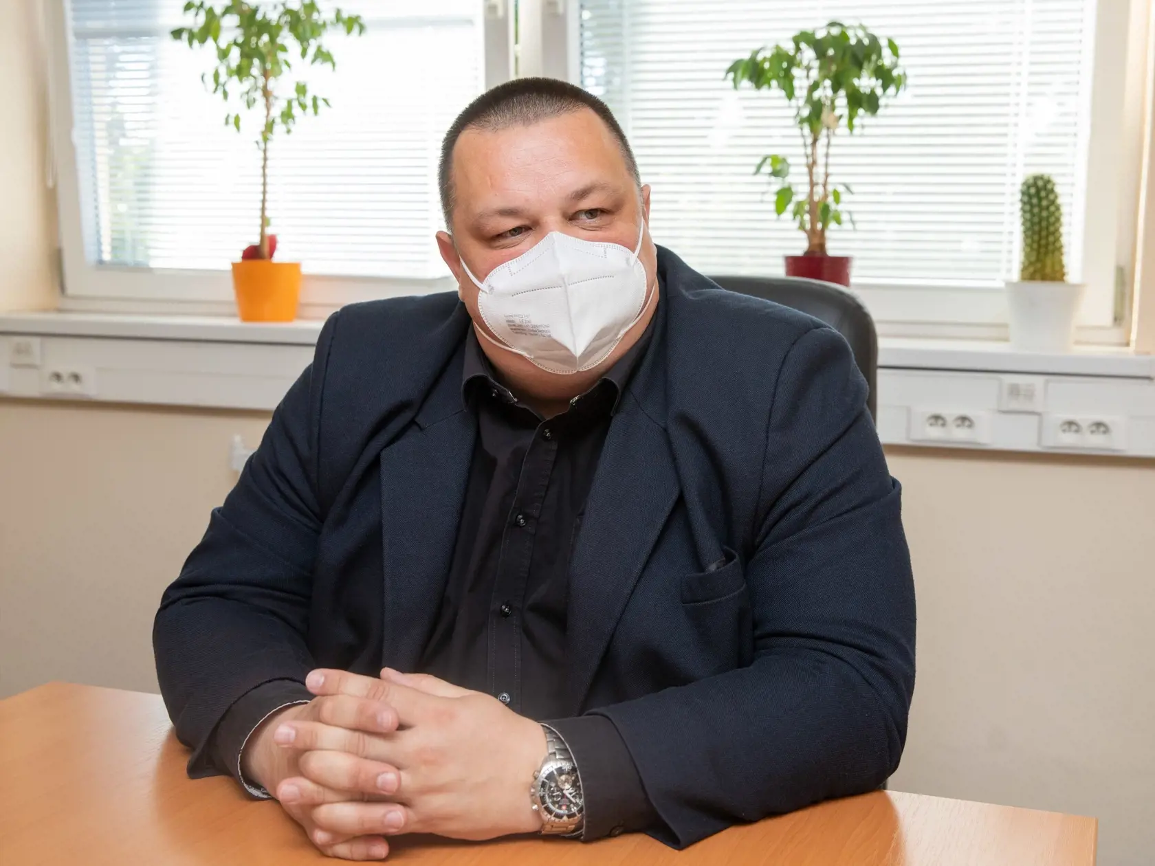 Na snímke je hlavný hygienik Slovenskej republiky Ján Mikas.