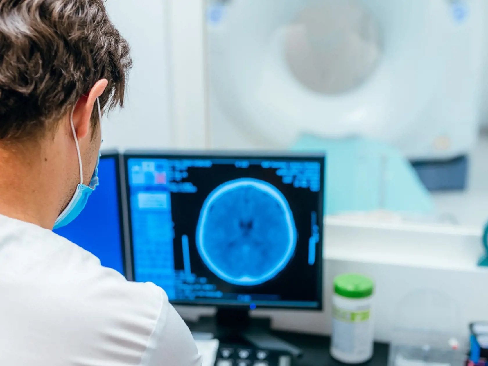 Hoci softvér lekára nenahrádza, poskytuje mu veľmi dôležitý druhý názor a informácie navyše, ktoré dokážu byť pri diagnostike veľmi nápomocné a pomáhajú lekárovi rýchlejšie sa rozhodnúť.