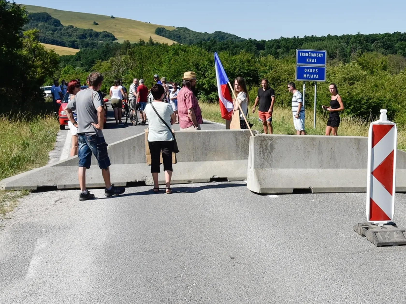 Na snímke uzavretý hraničný priechod Vrbovce – Velká nad Veličkou vo Vrbovciach 6. júla 2021.