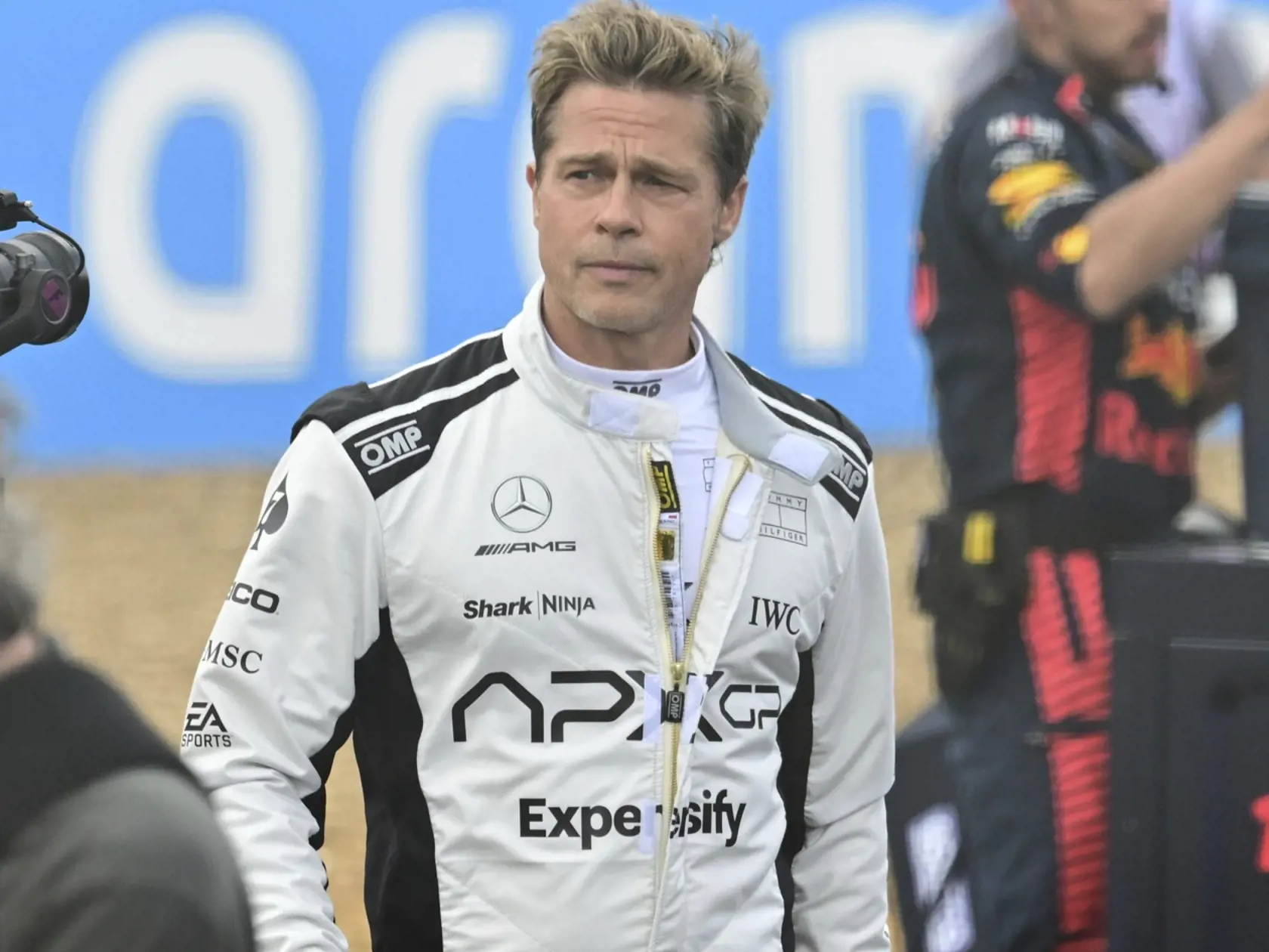 Tvorcovia filmu F1 zverejnili upútavku k novinke. Zahrajú si tu Brad Pitt, Damson Idris i slávny jazdec Lewis Hamilton. Film do kín zavíta v priebehu budúcoročného leta.