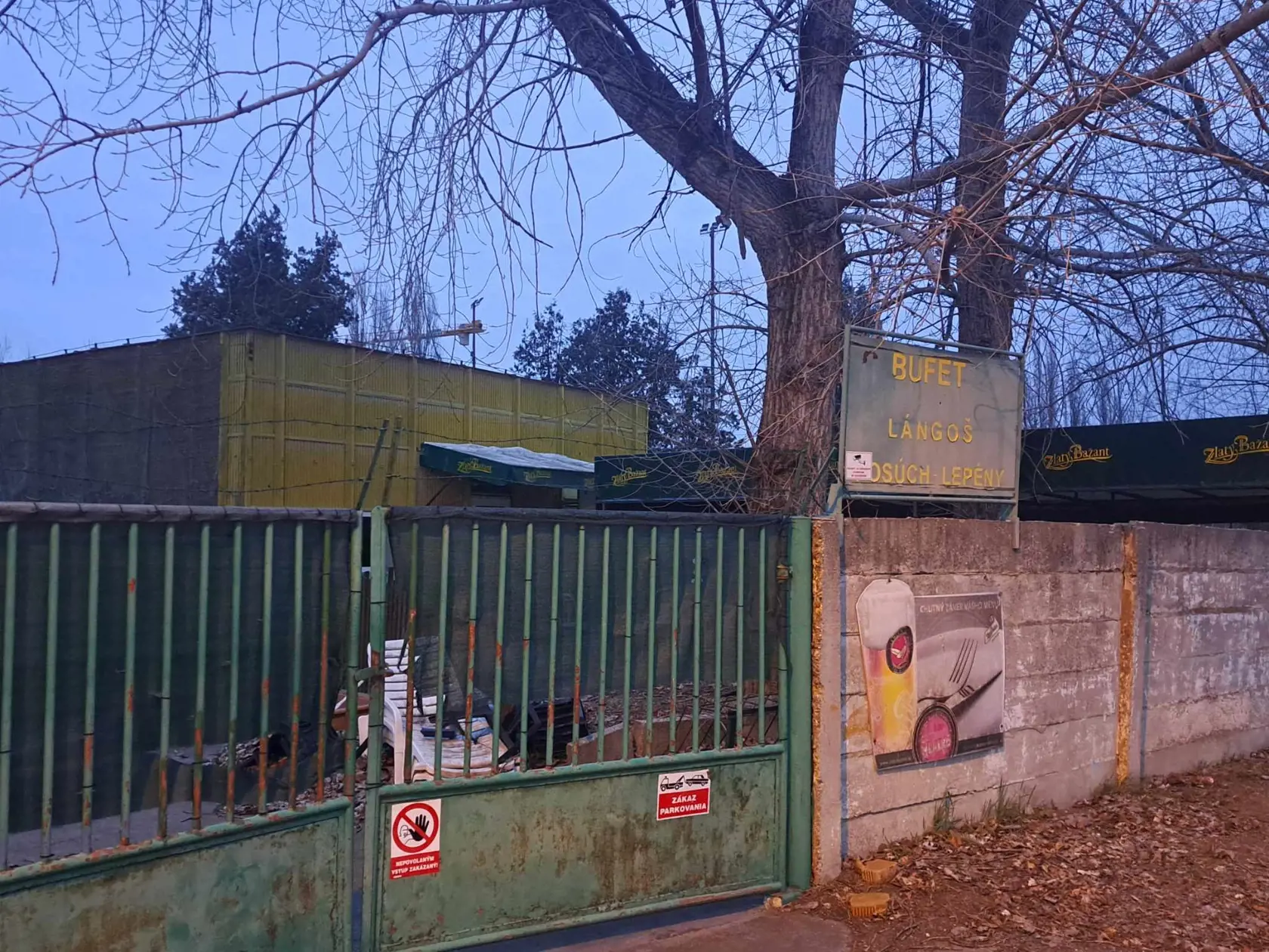 V Komárne žijú obyvatelia mesta doslova pod tikajúcou bombou.
