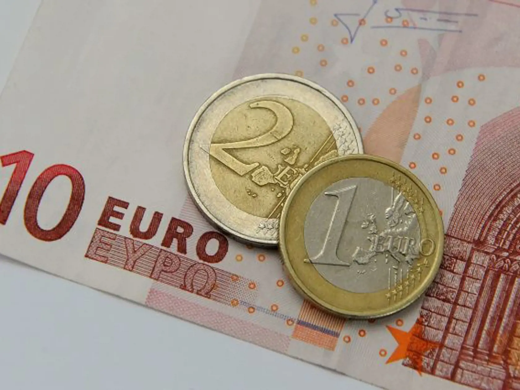Na prvý pohľad obyčajná dvojeurovka môže mať v skutočnosti oveľa vyššiu hodnotu.
