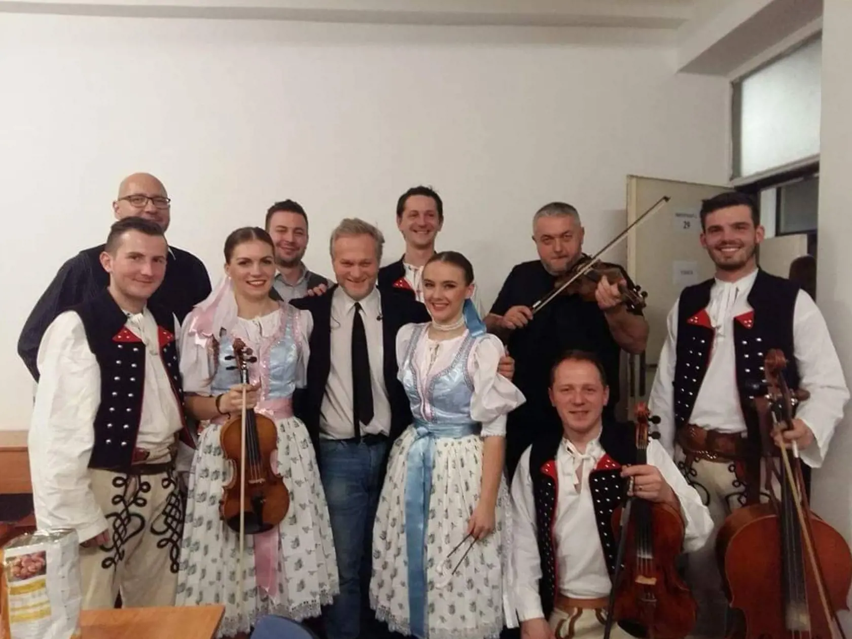 Ján žil pre svoju rodinu a pre hudbu. Bol nadaný huslista.