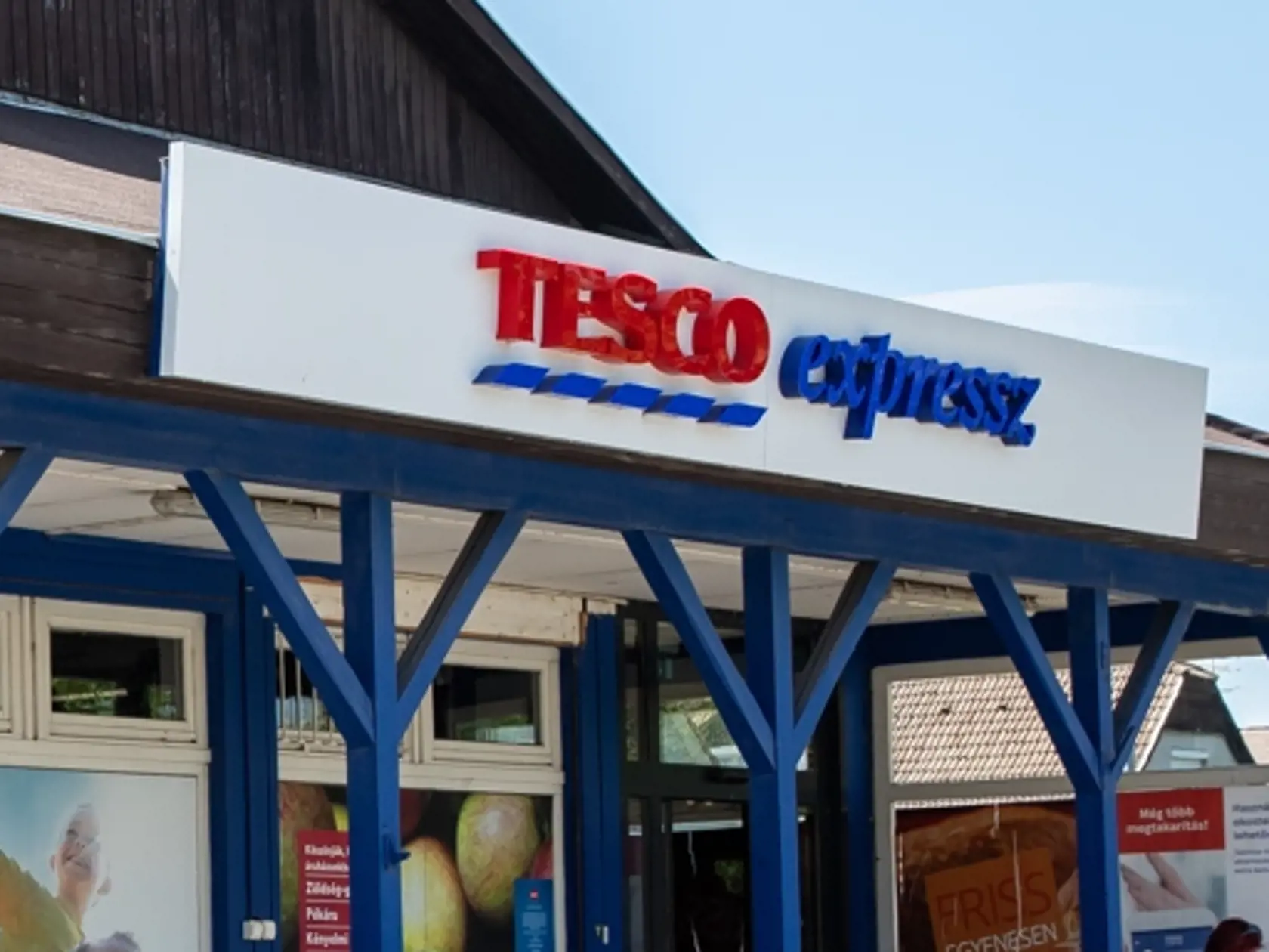 Ilustračné foto Tesco expres v Maďarsku.