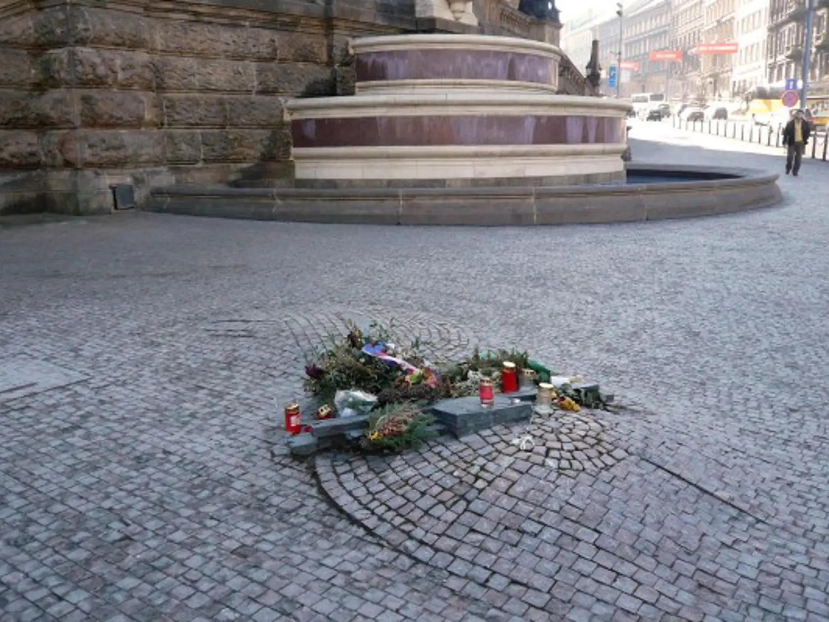 V roku 1969 bol vzduch v Československu akýsi ťaživý a národ sa postupne zmieroval so svojim osudom.