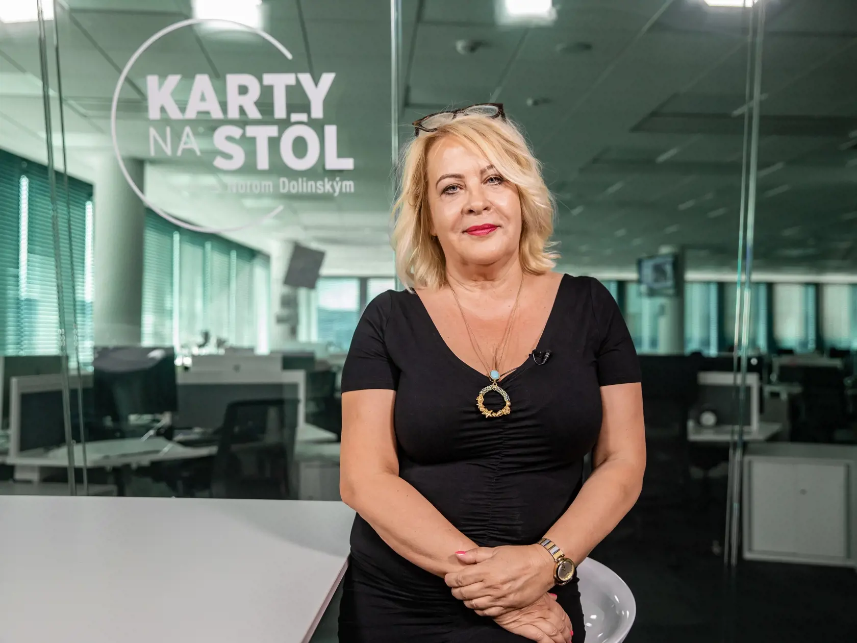 Silvia Porubänová, sociologička, výkonná riaditeľka Slovenského národného strediska pre ľudské práva. Bývalá riaditeľka Inštitútu pre výskum práce a rodiny. Držiteľka Zlatej medaily Medzinárodného roku rodiny a Čestného uznania OSN.

