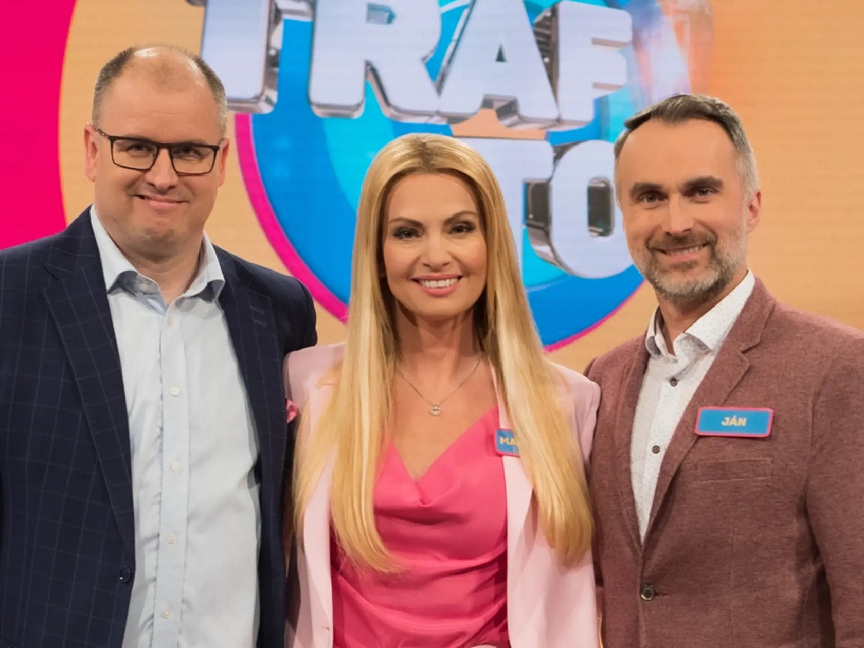 Špeciálny 100. diel relácie Traf to!: Proti sebe sa postavili Marianna Ďurianová s kolegami zo športu a moderátorky Dámskeho klubu.