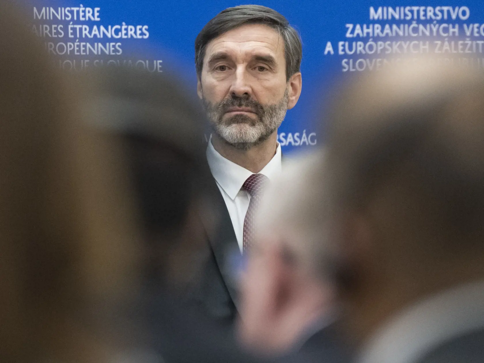 Minister zahraničných vecí a európskych záležitostí SR Juraj Blanár (Smer) počas novoročného stretnutia s mimoriadnymi a splnomocnenými veľvyslancami akreditovanými pre SR v Bratislave 31. januára 2025. 