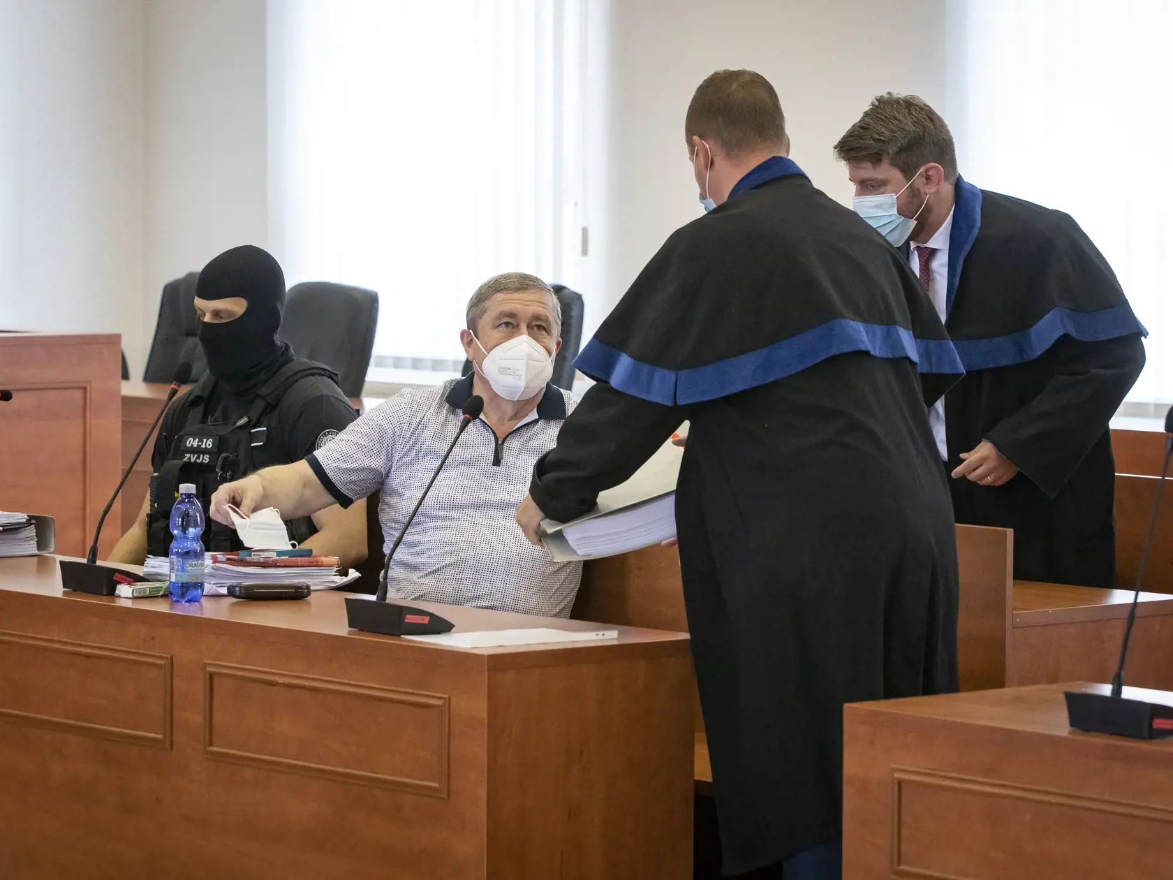 Súdne pojednávanie s bývalým šéfom úradu Špeciálnej prokuratúry Dušanom Kováčikom na  Špecializovanom trestnom súde v Pezinku, ktorý e obvinený zo zločinu zneužitia právomoci verejného činiteľa, obzvlášť závažného zločinu prijímania úplatku, zločinu založenia, zosnovania a podporovania zločineckej skupiny a z prečinu ohrozenia dôvernej a vyhradenej skutočnosti.