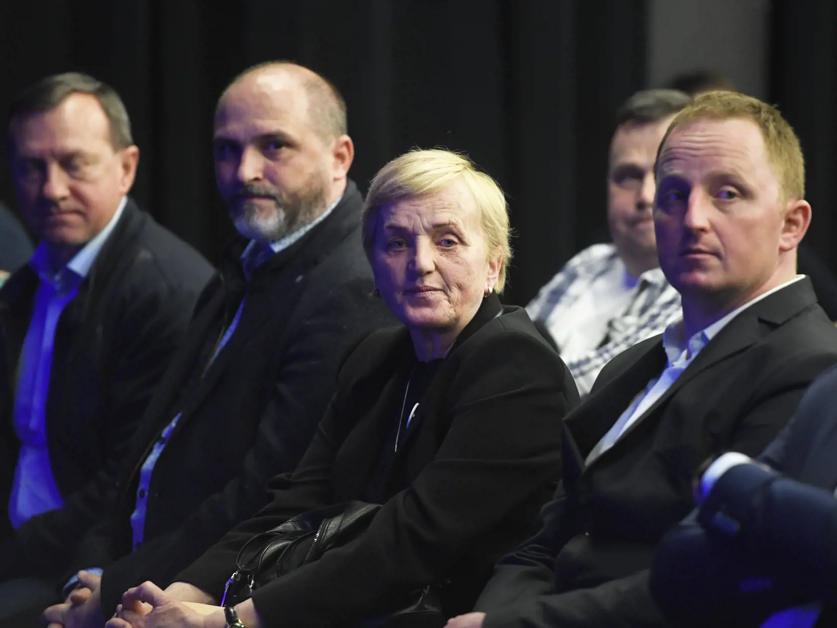 Na snímke tretia zľava Zlatica Kušnírová, matka zavraždenej Martiny Kušnírovej na šiestom ročníku multižánrového protikorupčného festivalu Pucung v Košiciach 21. apríla 2023. FOTO TASR – František Iván