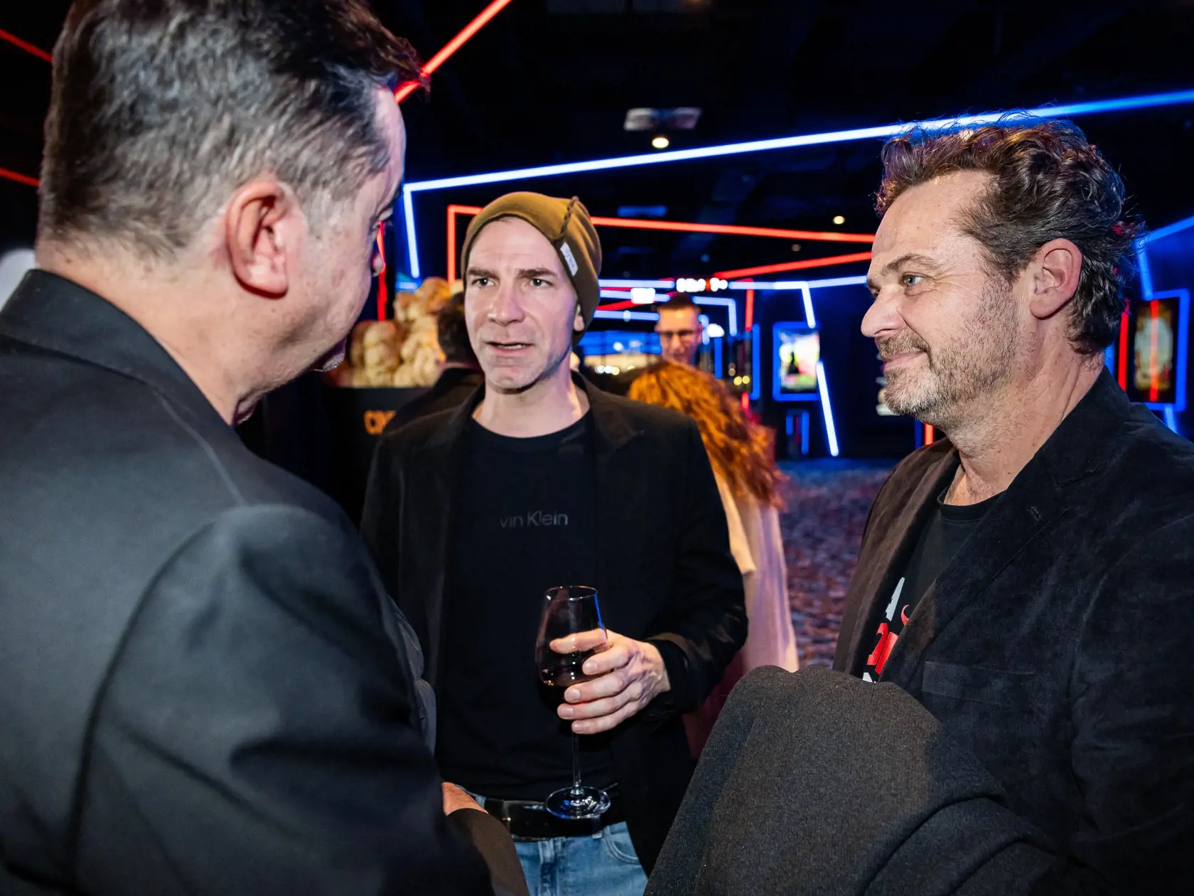 Premiéra druhého dielu filmu “ČERNÁK” v Bratislave. Na snímke Juraj Predmerský, Ondrej Kovaľ a Marián Miezga.