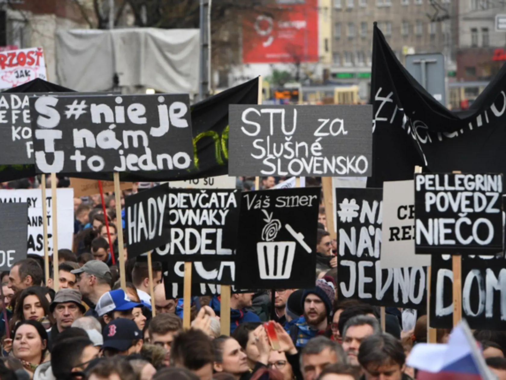 Protesty Slovákov.