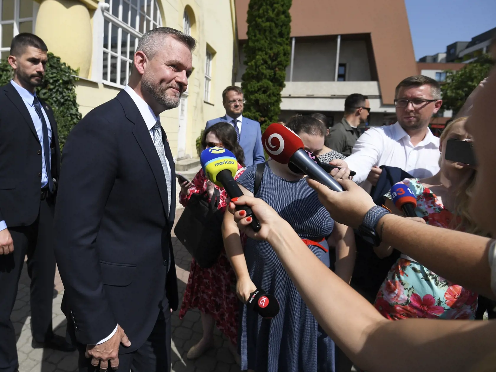Prezident SR Peter Pellegrini počas brífingu počas návštevy regionálneho pracoviska Kancelárie prezidenta SR v Košiciach 21. júna 2024.