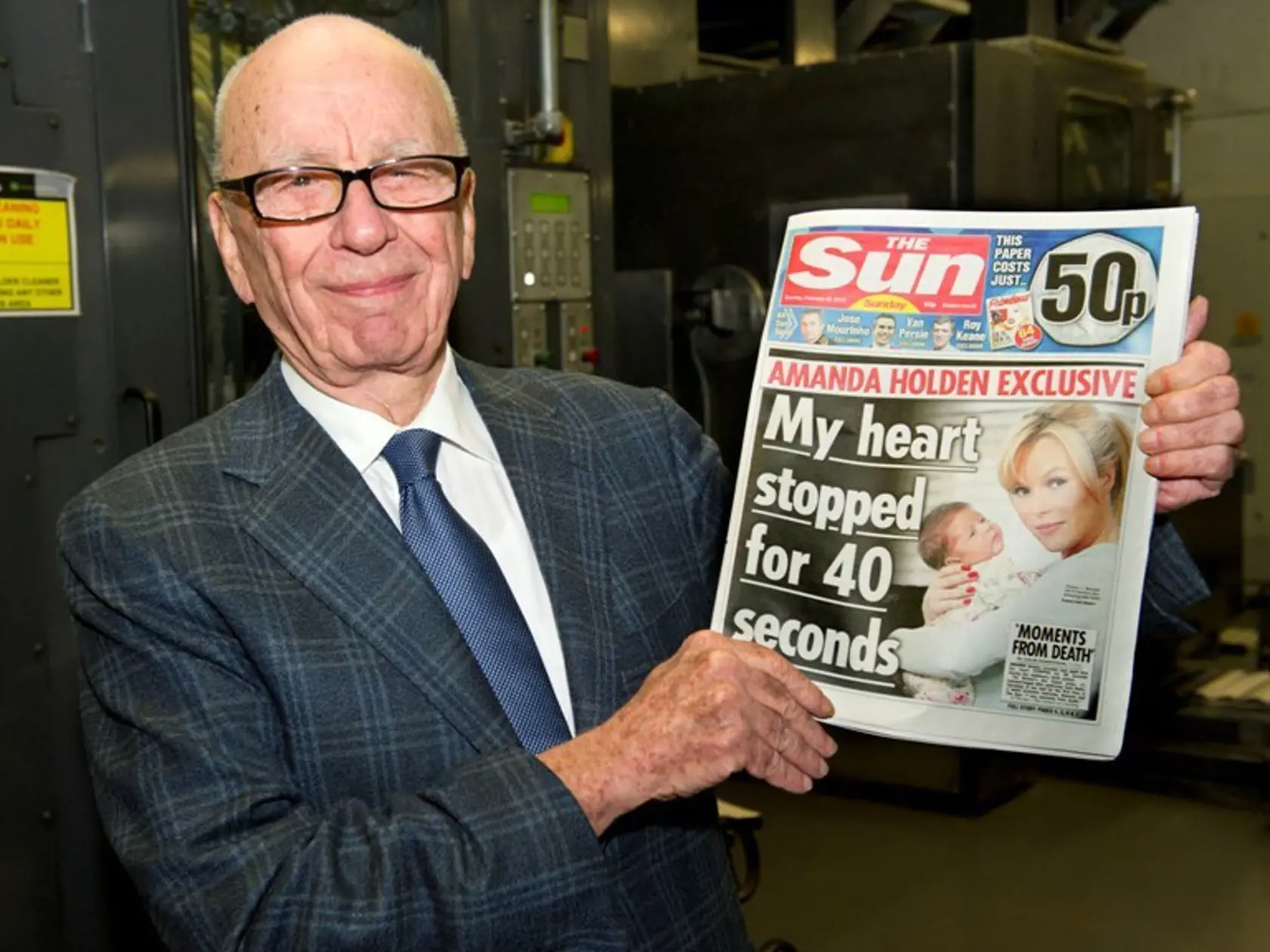 Rupert Murdoch s novým číslom periodika The Sun on Sunday.