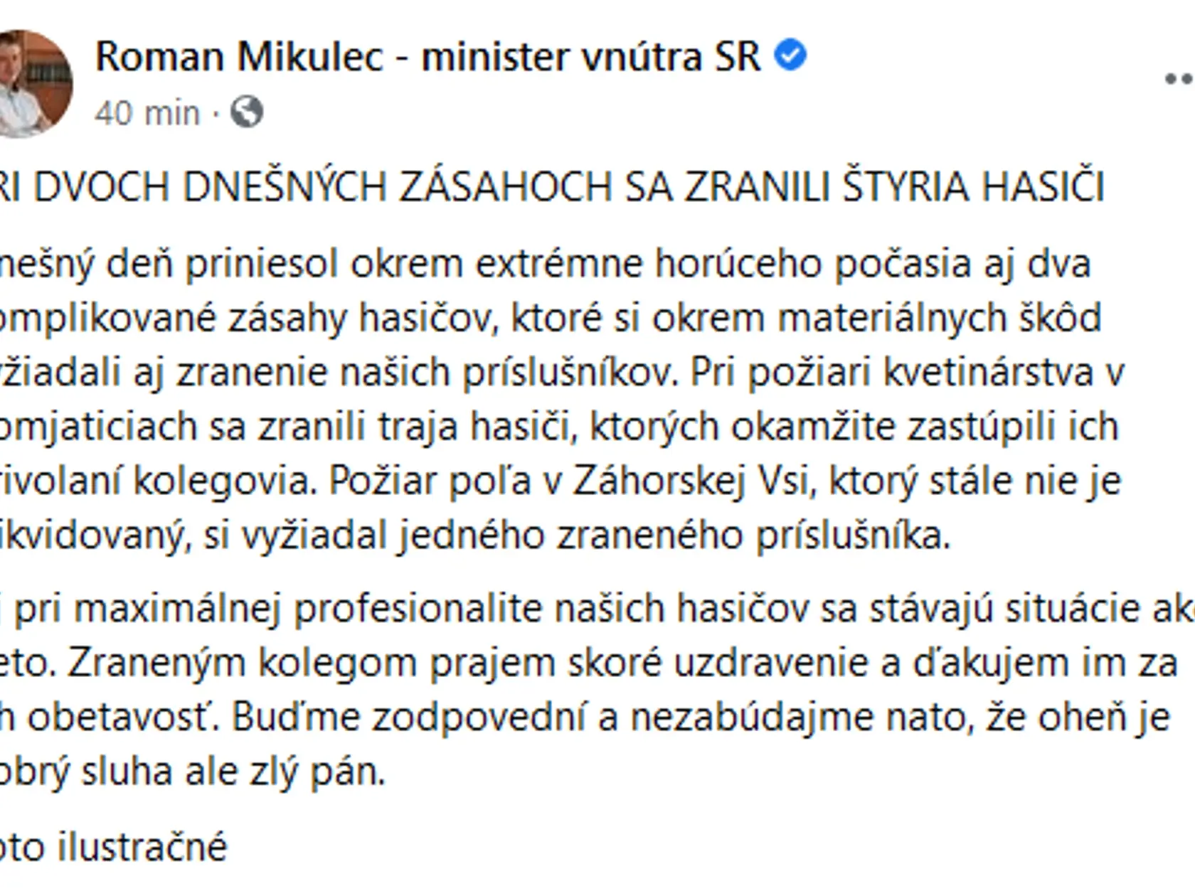 Na snímke je facebookový status ministra.