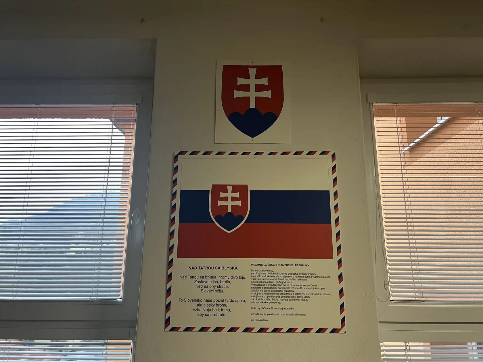 Stredná odborná škola obchodu a služieb v Novej Bani sa už čoskoro stane minulosťou. V rámci optimalizácie siete stredných škôl dôjde k jej spojeniu so školou v Žarnovici, avšak bez zachovania vyučovania v pôvodných priestoroch. 