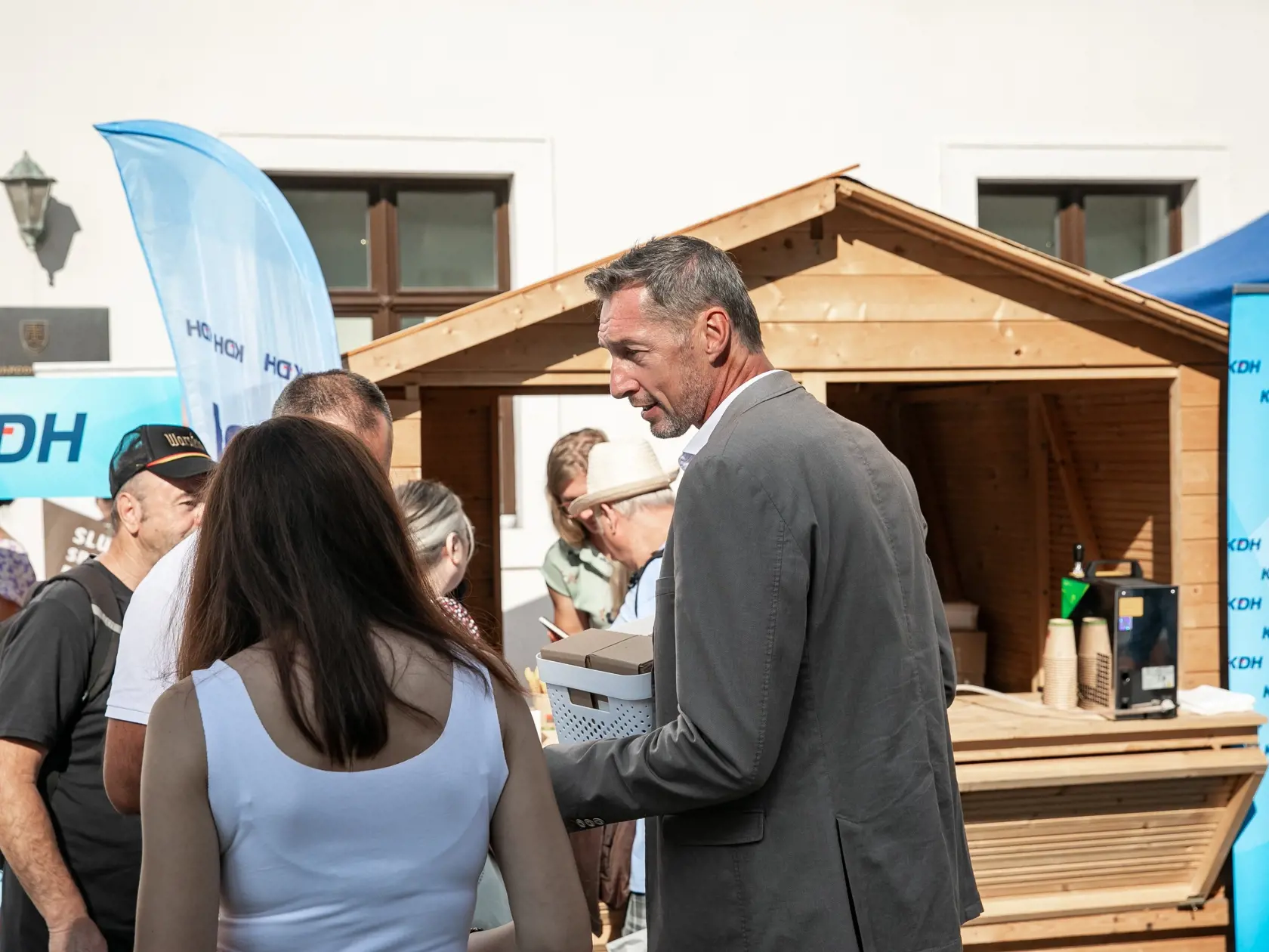 Deň otvorených dverí Národnej rady Slovenskej republiky pri príležitosti 30. plenárneho zhromaždenia. Na snímke je Milan Majerský.
