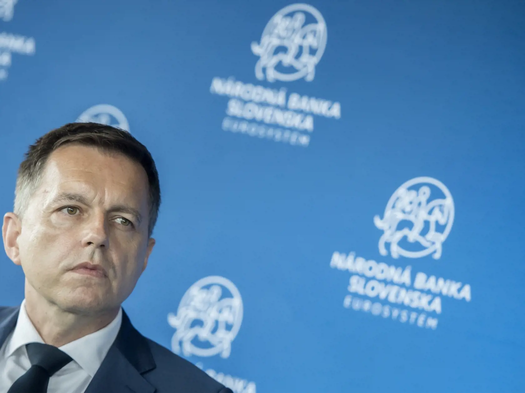 Podľa výpovede Františka Imreczeho, ktorý začal spolupracovať s políciou si Peter Kažimír vypýtal poriadne veľkú províziu za to, aby dostal projekt eKasa "požehnanie" aj od ministerstva financií.