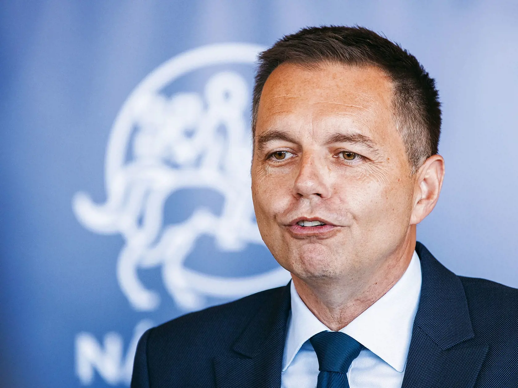 Podľa výpovede Františka Imreczeho, ktorý začal spolupracovať s políciou si Peter Kažimír vypýtal poriadne veľkú províziu za to, aby dostal projekt eKasa "požehnanie" aj od ministerstva financií.