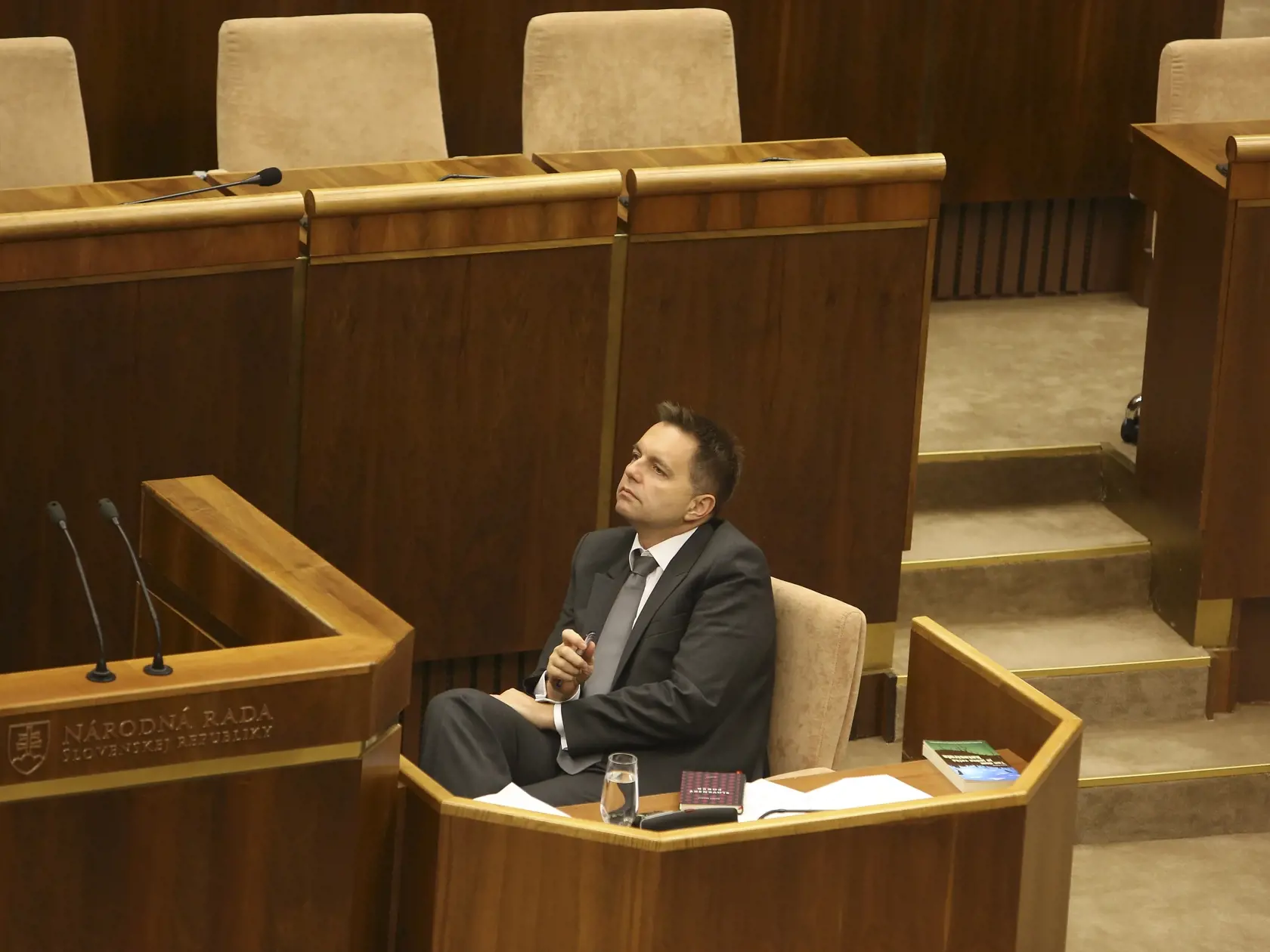 Kažimír je ďalší bývalý smerák, proti ktorému svedčí niektorý z kajúcnikov.