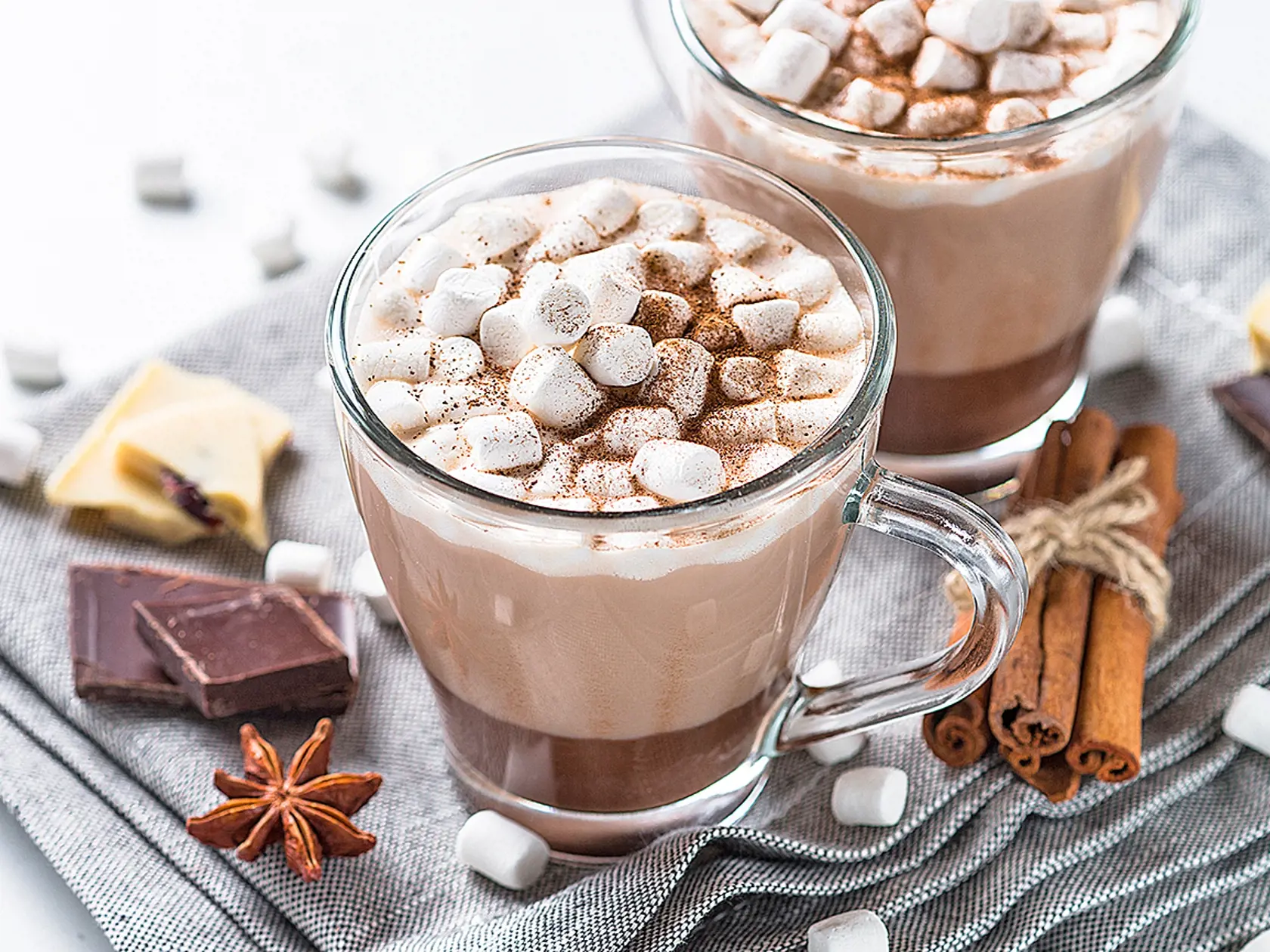 Winter,Hot,Drink.,Hot,Chocolate,Or,Cocoa,With,Marshmallow,And