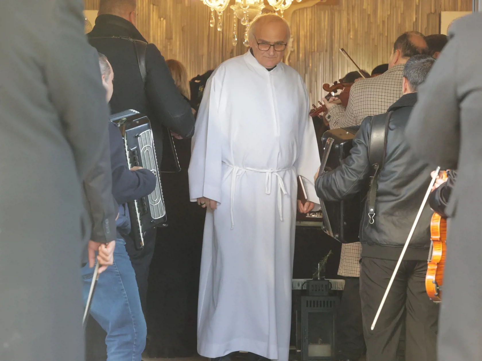 Posledná rozlúčka s hudobníkom Ľubom Virágom (†68), ktorý náhle zomrel pred pár dňami.