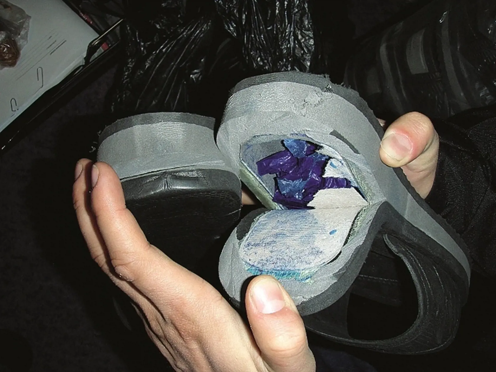 Droga sa mala na Slovensko dostávať takto v šľapkách.