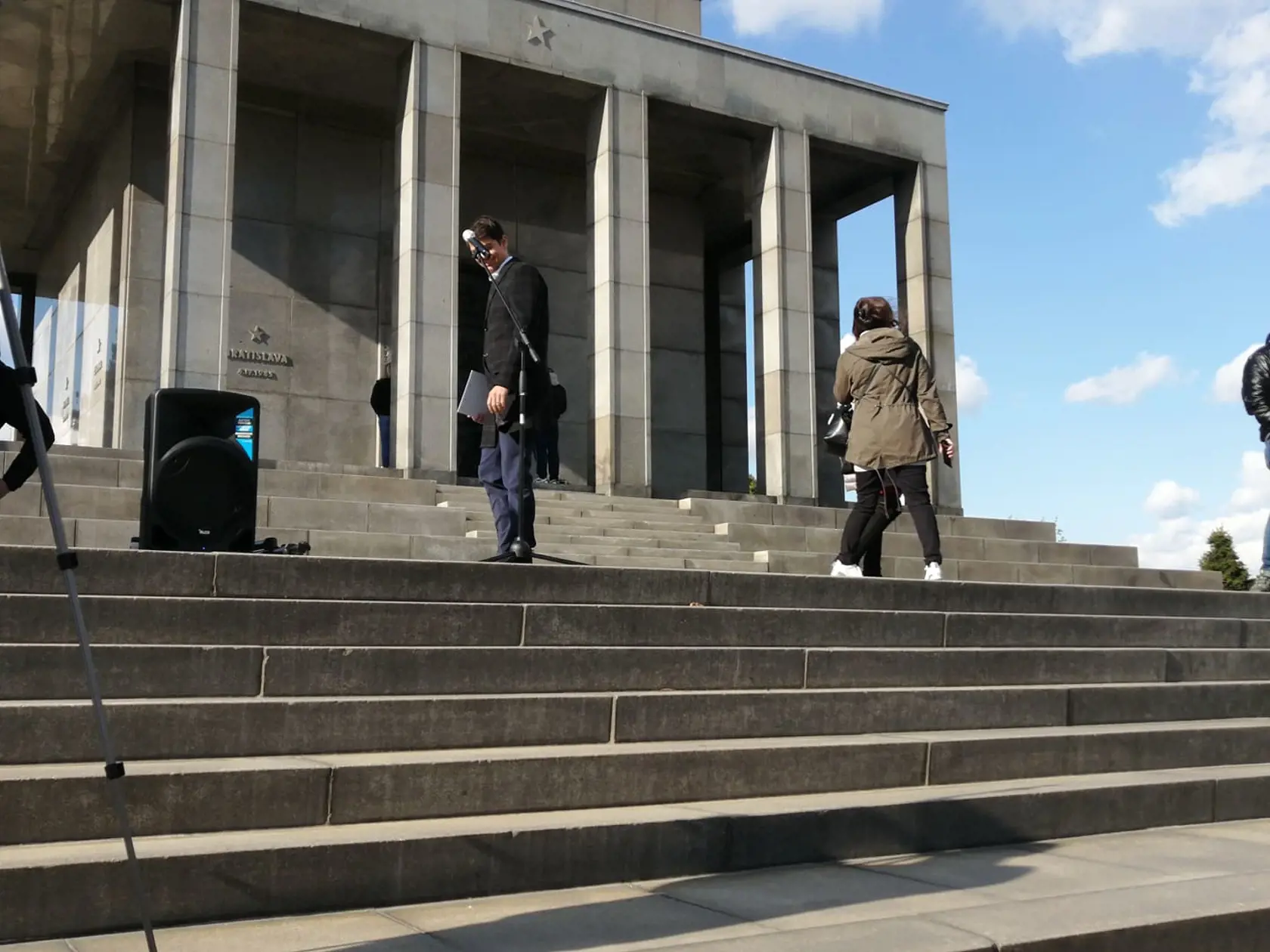 Protest Smeru na Slavíne: Robert Fico hovorí o "protivojnovom" stretnutí